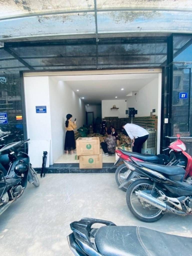 Bán 240m TÒA VĂN PHÒNG - BẰNG LIỆT - MẶT PHỐ - THANG MÁY - VỈA HÈ ĐÁ BÓNG - KINH DOANH ĐỈNH