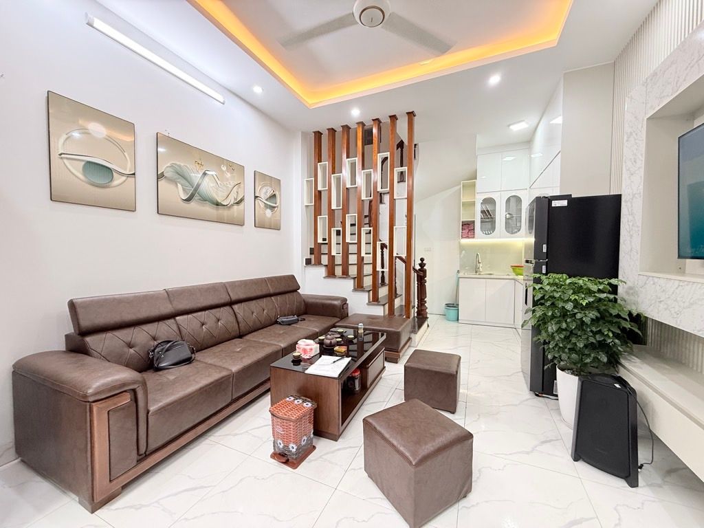 Bán nhà Bằng Liệt Linh Đàm chỉ 7.35 tỷ 1 ngoặt ra ngõ Ô Tô gần Hồ Linh Đàm ngõ rộng đẹp an ninh tốt