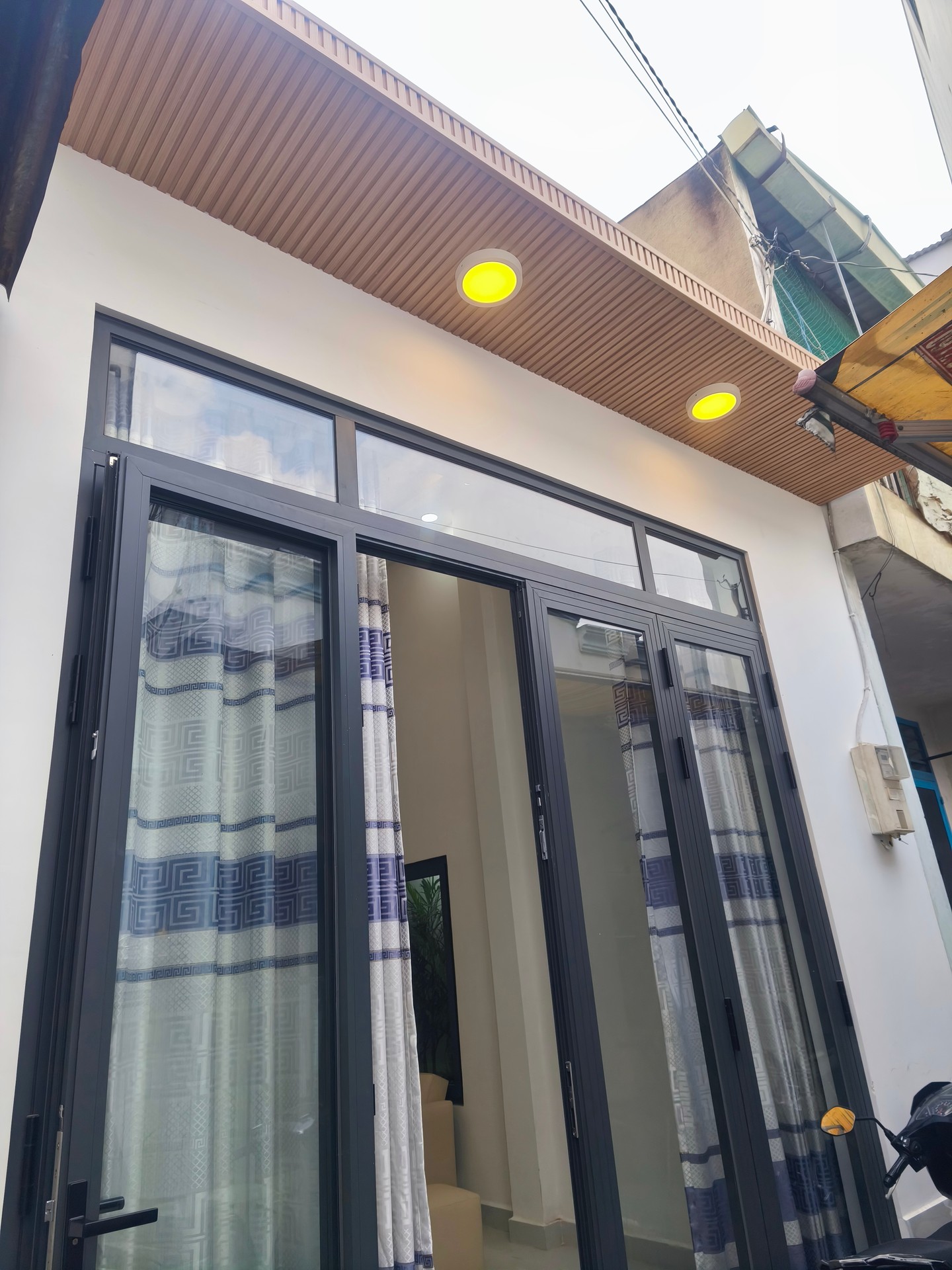 Bán nhà riêng 2 tầng 35m2 hẻm an ninh tại Phan Huy Ích Tân Bình giá 4.15 tỷ
