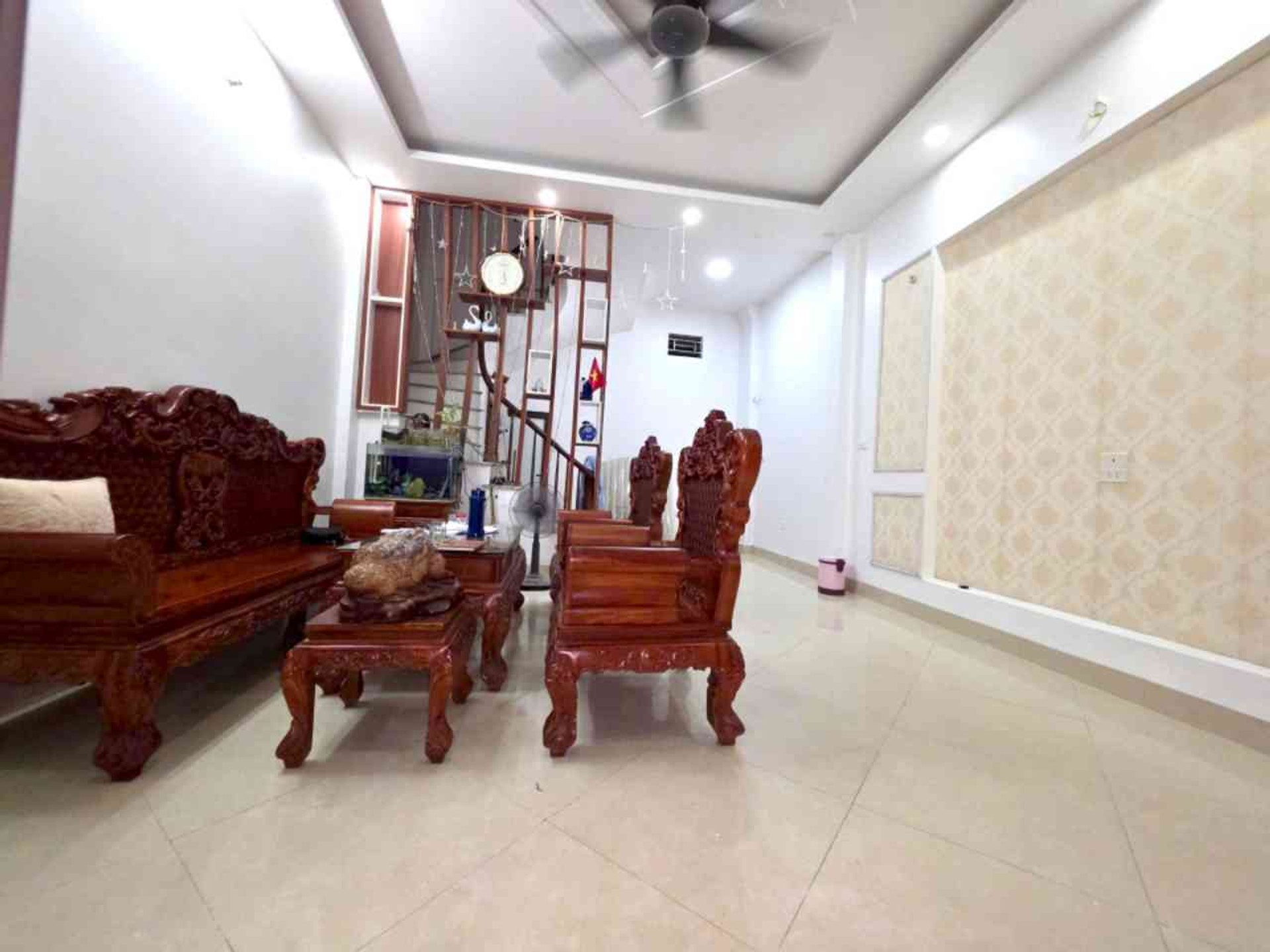 Nhà Kim Giang 2 Thoáng - Tinh Tế Trong Không Gian Riêng Tư, nhà mới đẹp, 5 tầng, mt 4.5 mét.