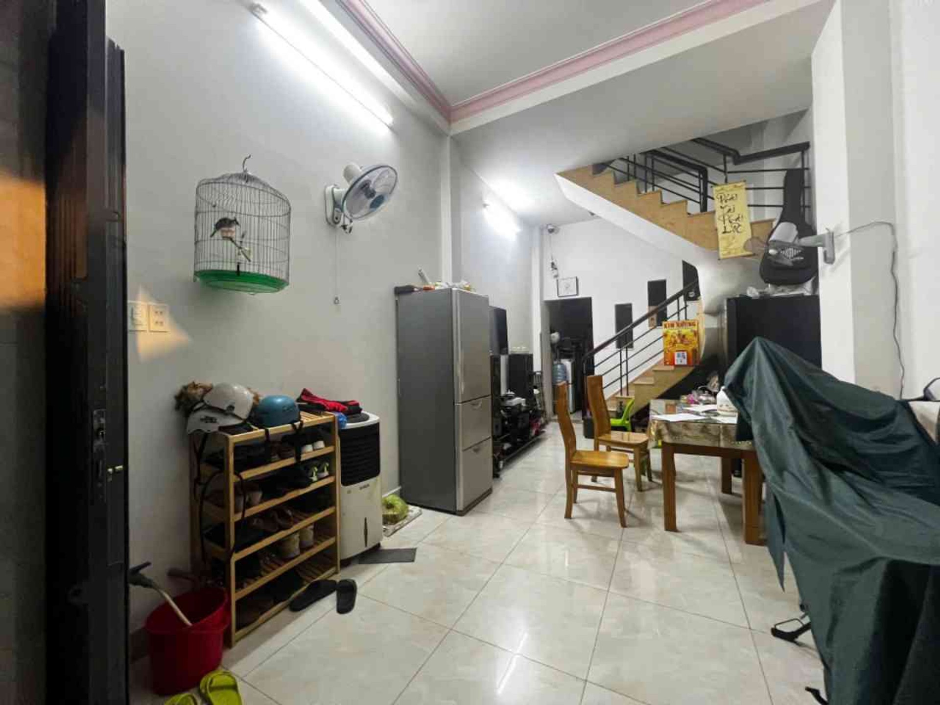 Bán nhà 3 tầng hẻm rộng khu Âu Cơ, Tân Bình, gần Quận 10, 11