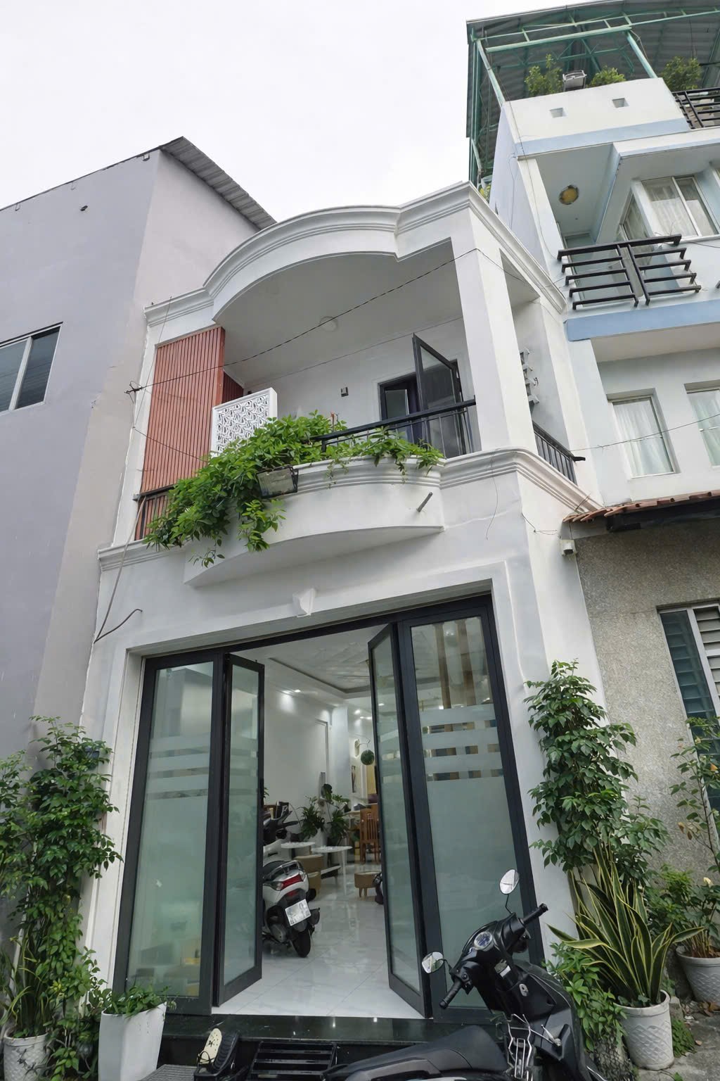 🔥🏠TÂN SƠN NHÌ – NHÀ 2 LẦU – Ô TÔ ĐỖ CỬA – 4.3x11M – CHỈ 5.X TỶ!