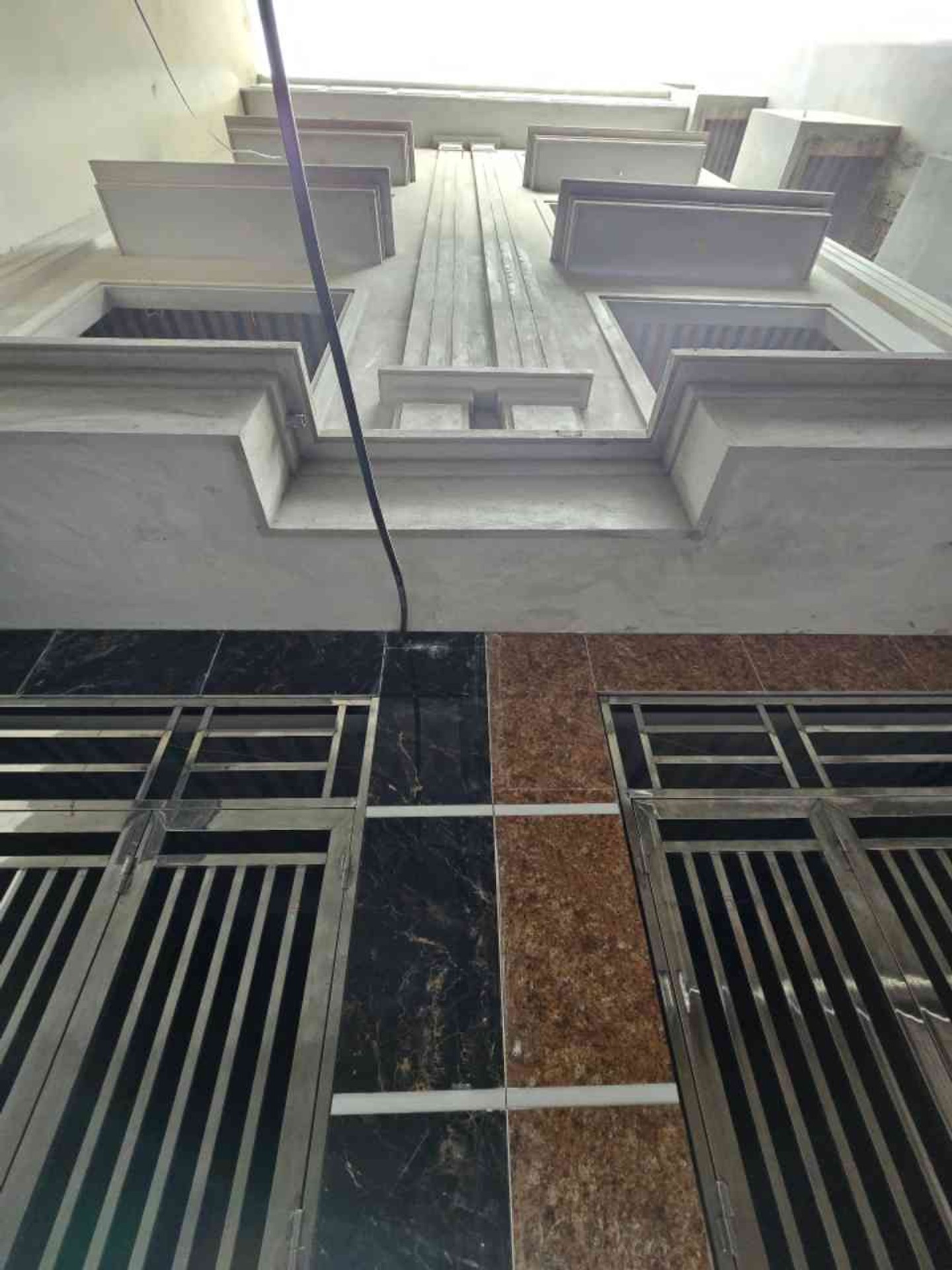 Bán nhà 6 tầng gần phố Vạn Phúc, diện tích 30m², 4 ngủ, oto, gần phố, giá 9.2 tỷ