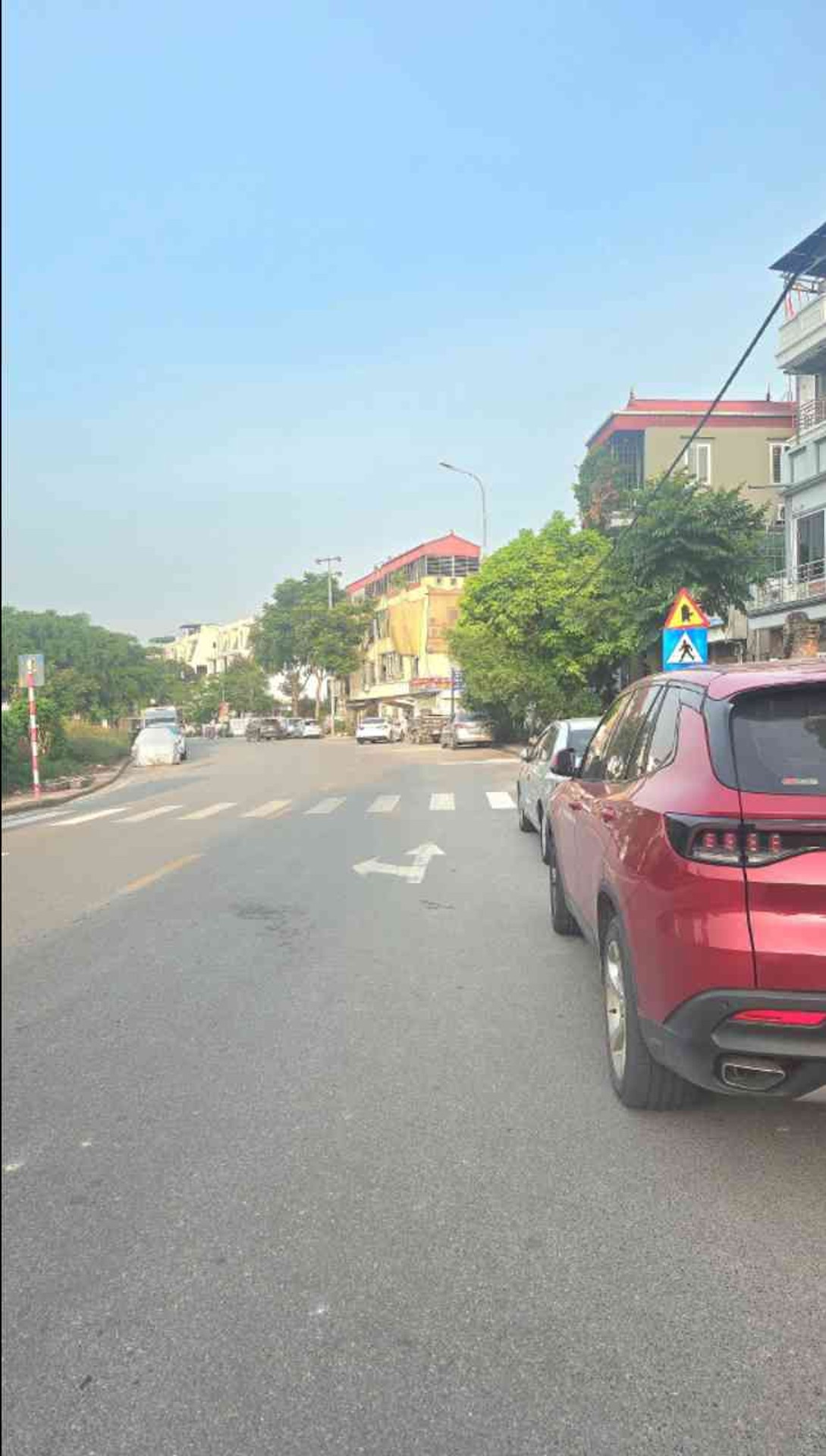 Bán nhà Việt Hưng, Long Biên, VF3 tận cửa, 42m, 6 tầng, full nội thất chỉ 9tỷ1 có TL.
