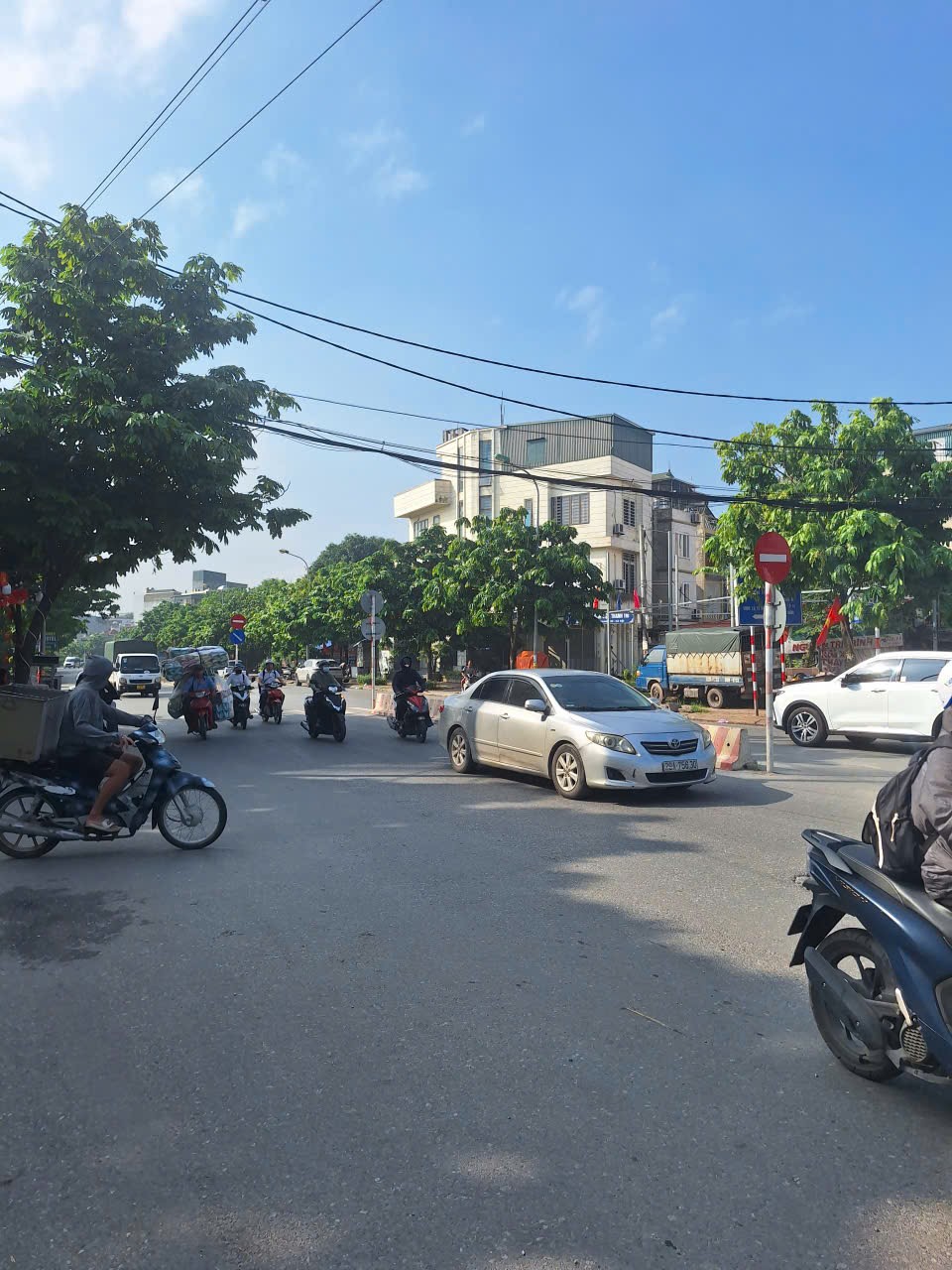 💥💥 NHỈNH 5 TY -42M - 4T -NHÀ ĐẸP THANH TRÌ-1 NHÀ RA OTO TRÁNH -OTO ĐỖ CỔNG - GIAO THÔNG THUẬN TIỆ