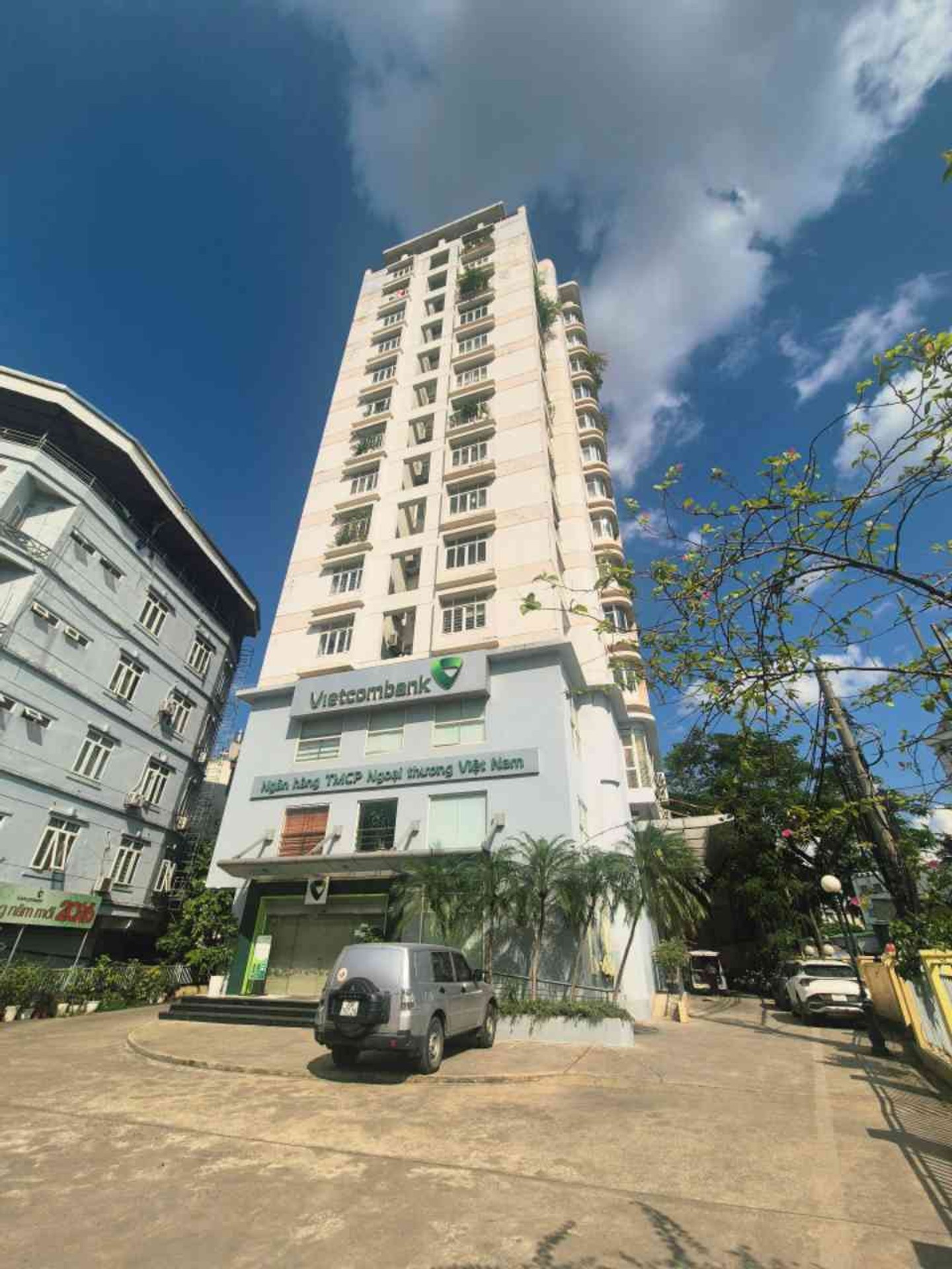 Căn hộ góc 3PN rộng 90m² view sáng tại Giải Phóng