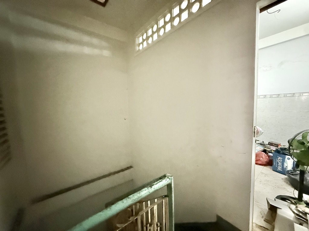 Bán nhà 3 tầng mặt phố tại Tân Bình, diện tích 43m2