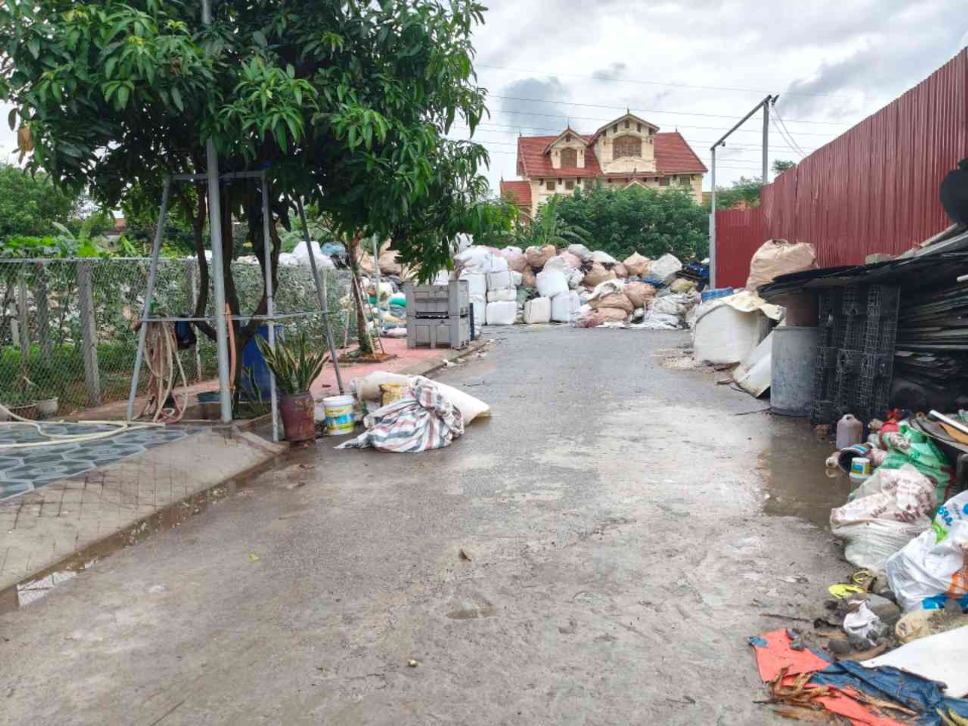 THÔN HÙNG TRÌ - LẠC ĐẠO - HƯNG YÊN