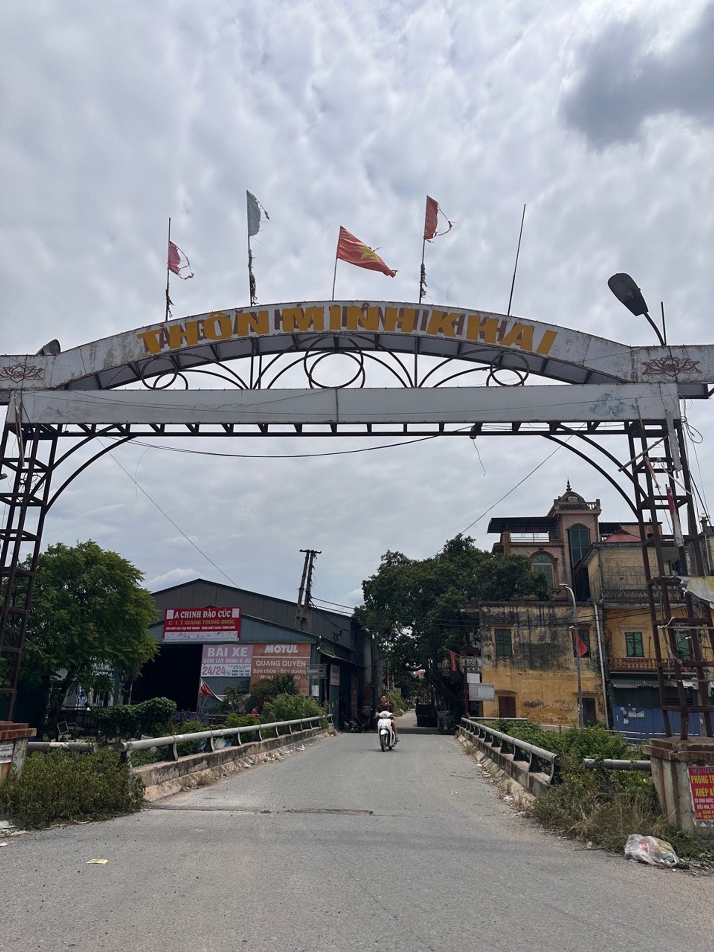 Bán nhà Như Quỳnh / Hưng Yên / gần trường / chợ /
