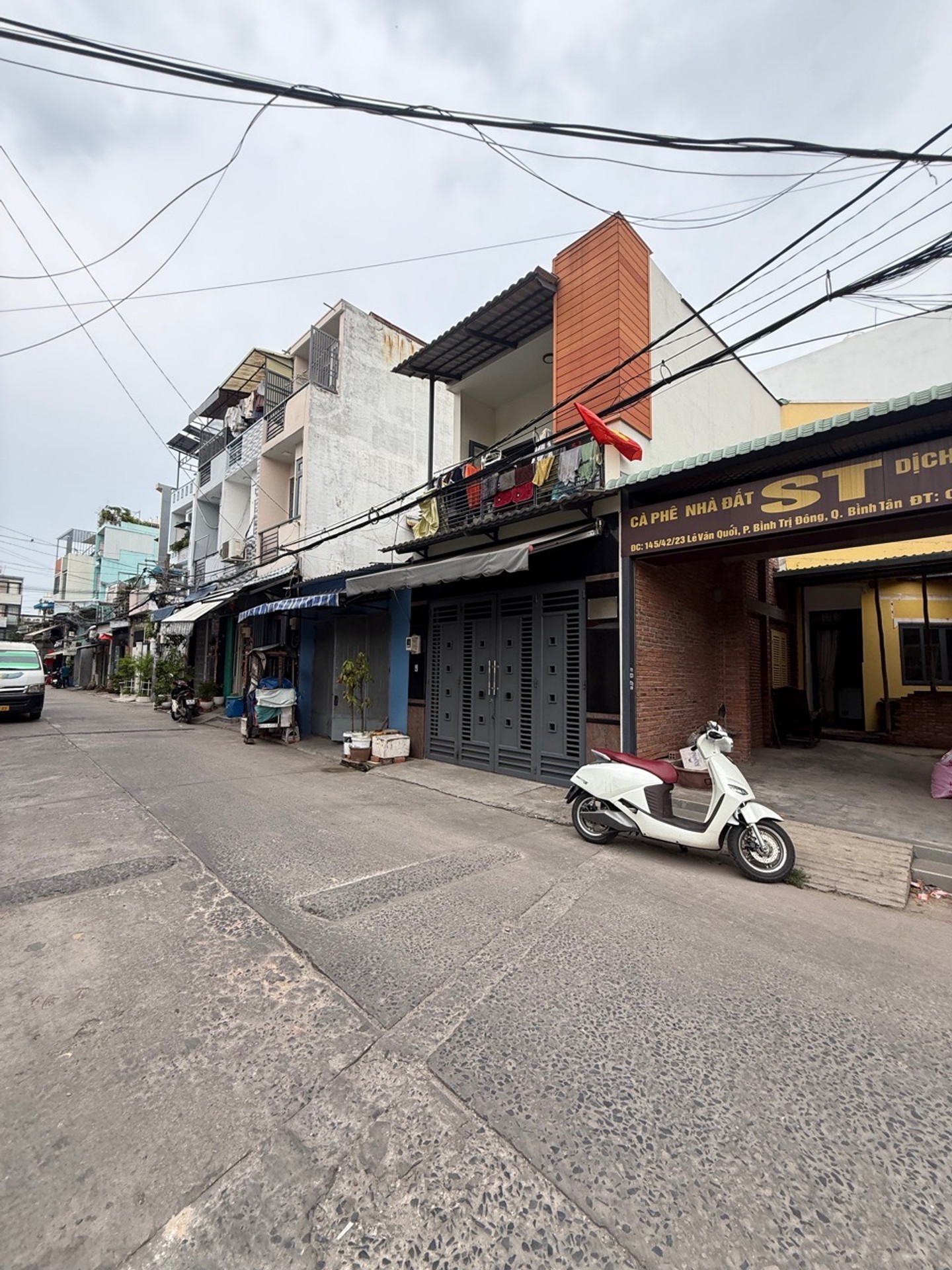 Bán nhà lô góc 2 mặt tiền Bình Trị Đông, 55m2, giá 3,5 tỷ