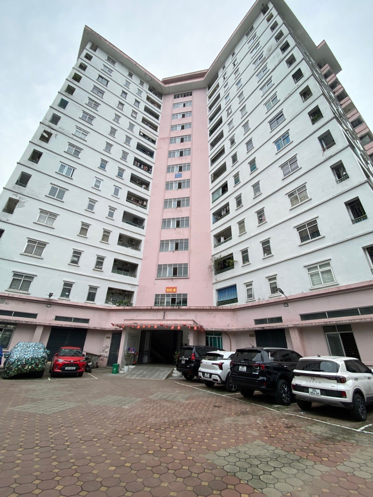 Căn hộ lô góc view hồ xanh mát giữa lòng Bắc Linh Đàm