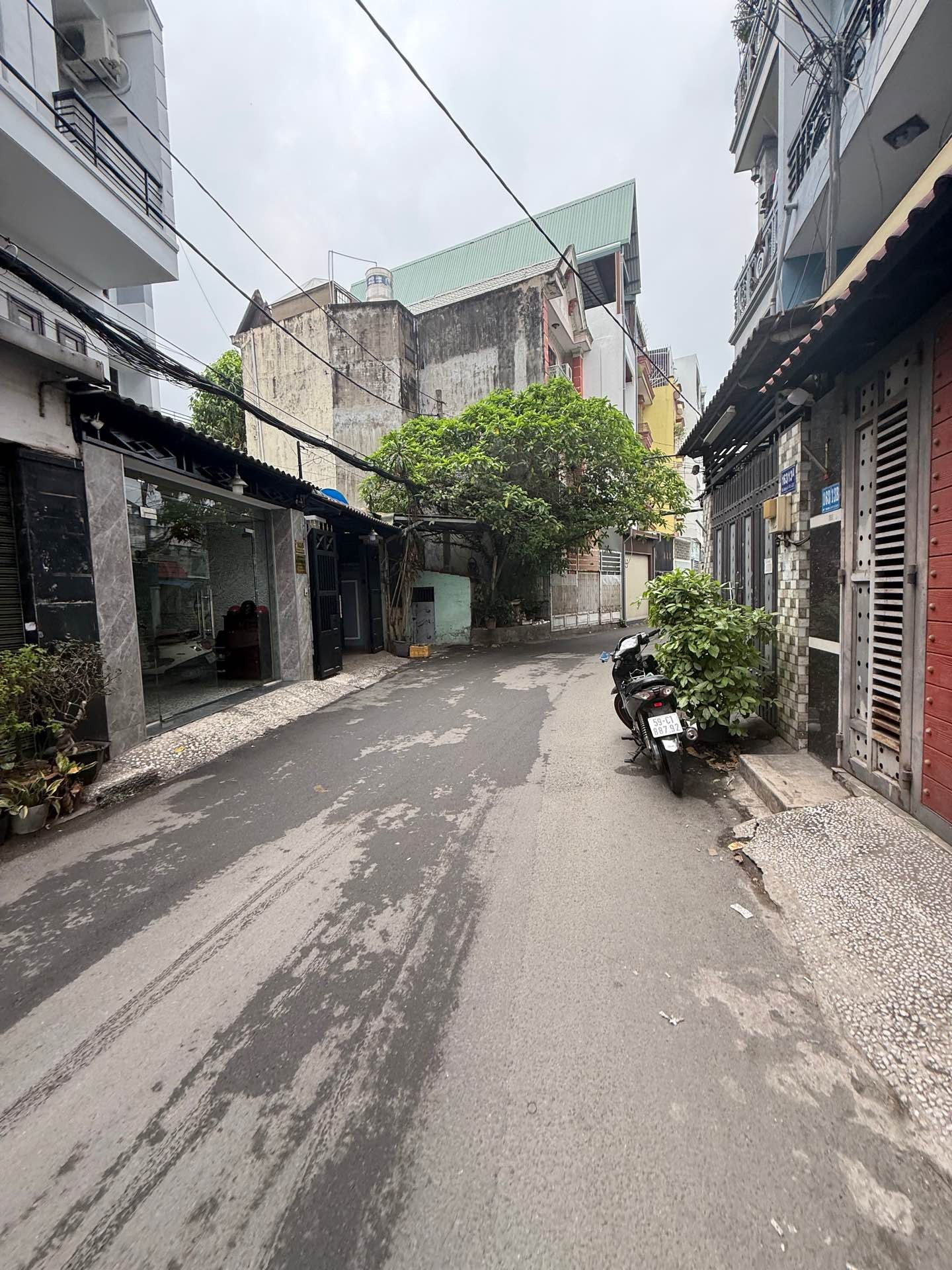 Bán nhà 4 tầng 6 phòng ngủ hẻm xe hơi Bùi Quang Là 64,8m2 giá 6,3 tỷ