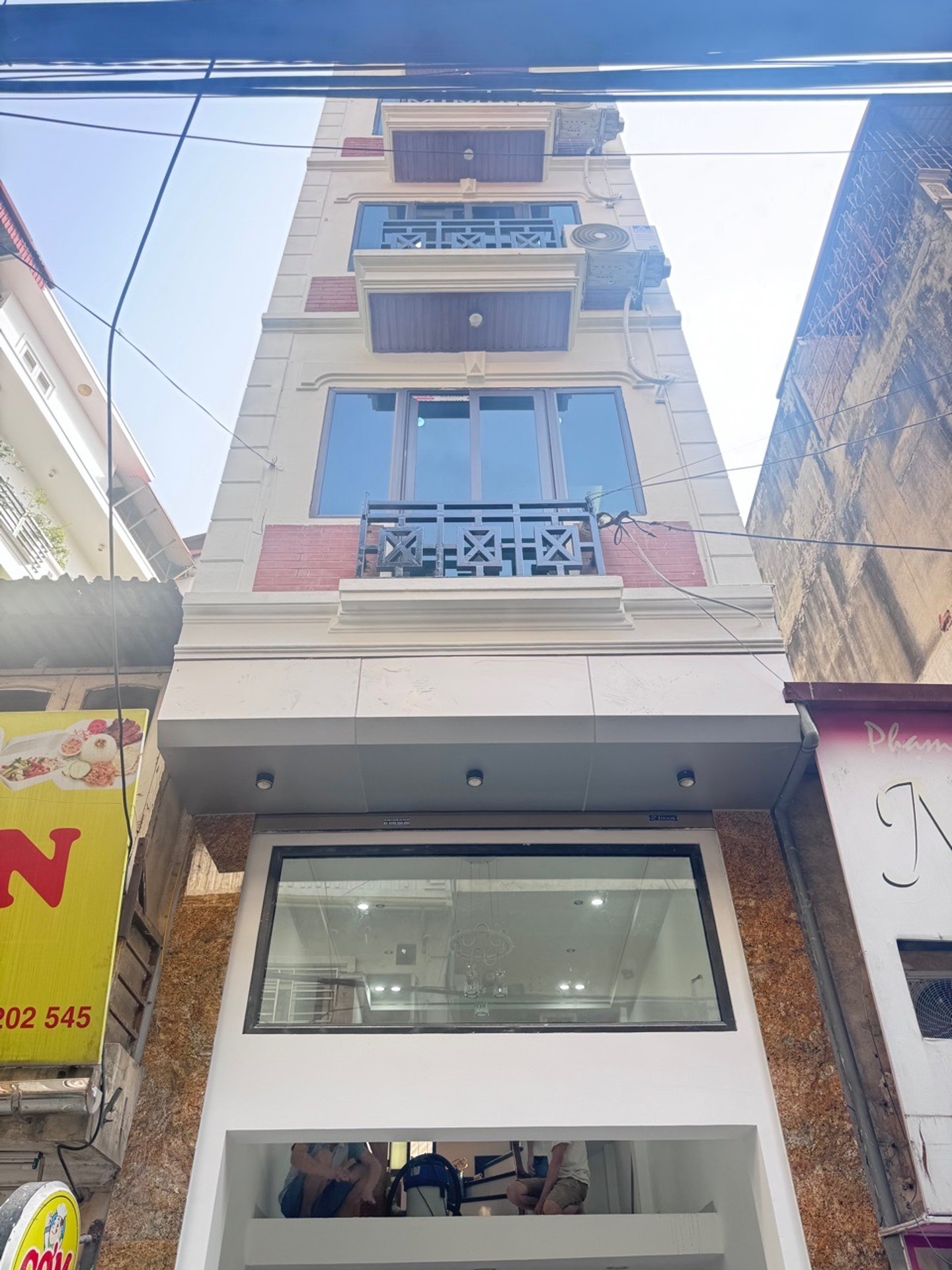 Nhà 6 tầng ô tô tránh – Kinh doanh đỉnh, vị trí vàng Quan Nhân
