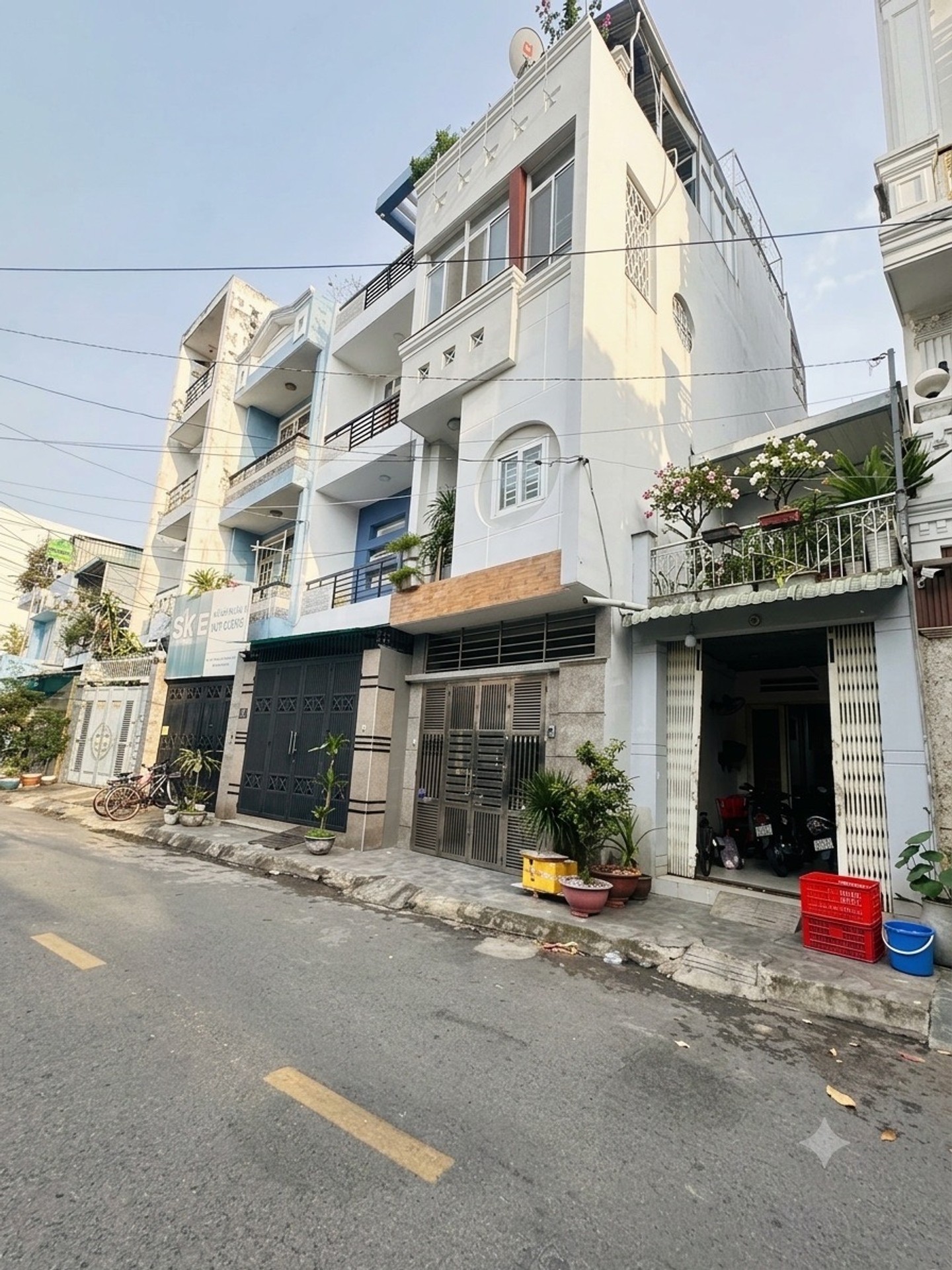Bán nhà mặt phố 2 tầng 64m2 tại Tân Phú giá 8 tỷ