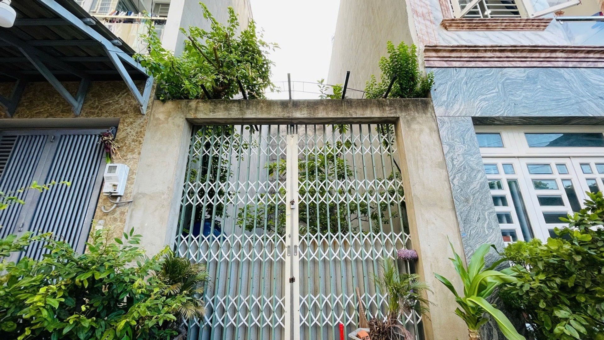 Đất Hẻm xe Hơi 4m x 13m. Giá 3 Tỷ 7