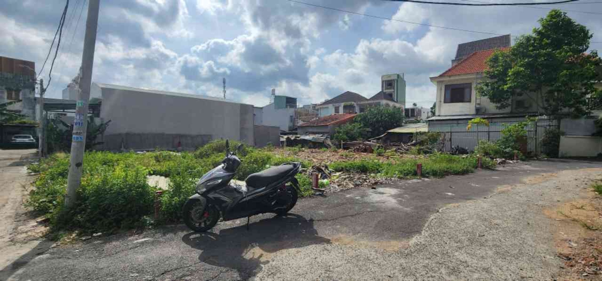 🔥 5 LÔ ĐẤT FO SÁT VẠN PHÚC CITY
• Cách Quốc lộ 13 chỉ khoảng 200m