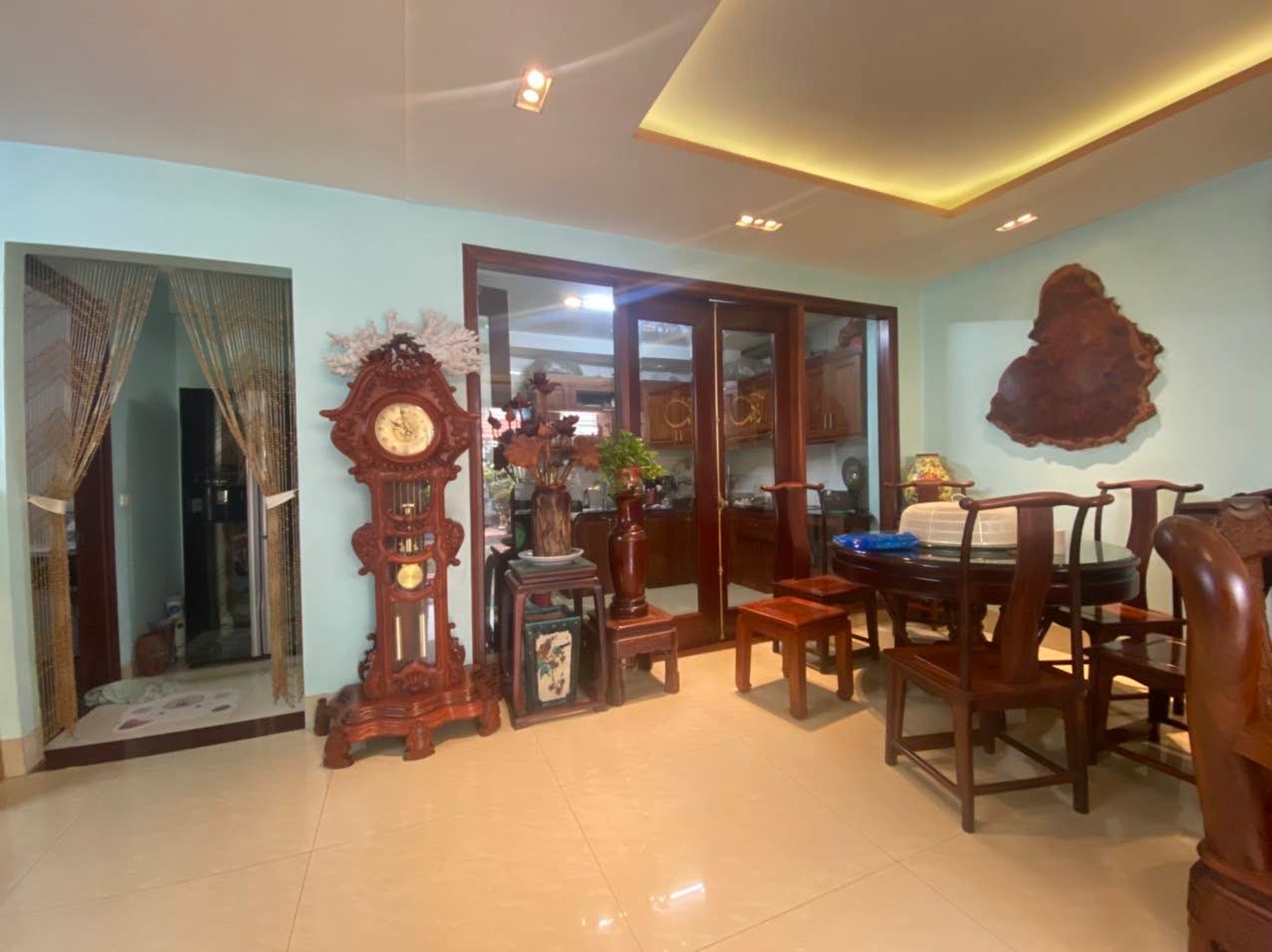 Bán nhà riêng 2 tầng 150m² hướng Đông Bắc, giá 15,8 tỷ
