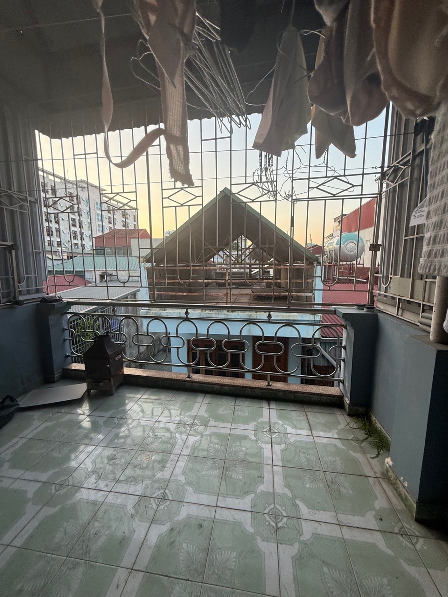 Cơ Hội Vàng Sở Hữu Nhà Phân Lô 5 Tầng Gần Ô Tô Tại Nguyễn Lân