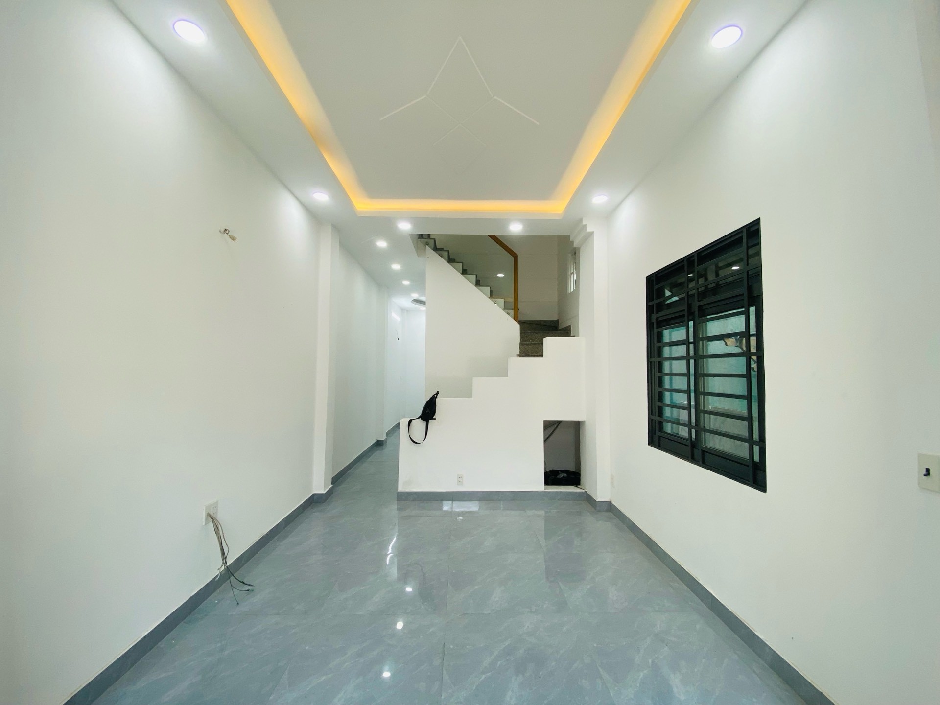 Bán nhà riêng Quang Trung Quận Gò Vấp 4 phòng ngủ, hướng Đông Nam, giá 5.98 tỷ