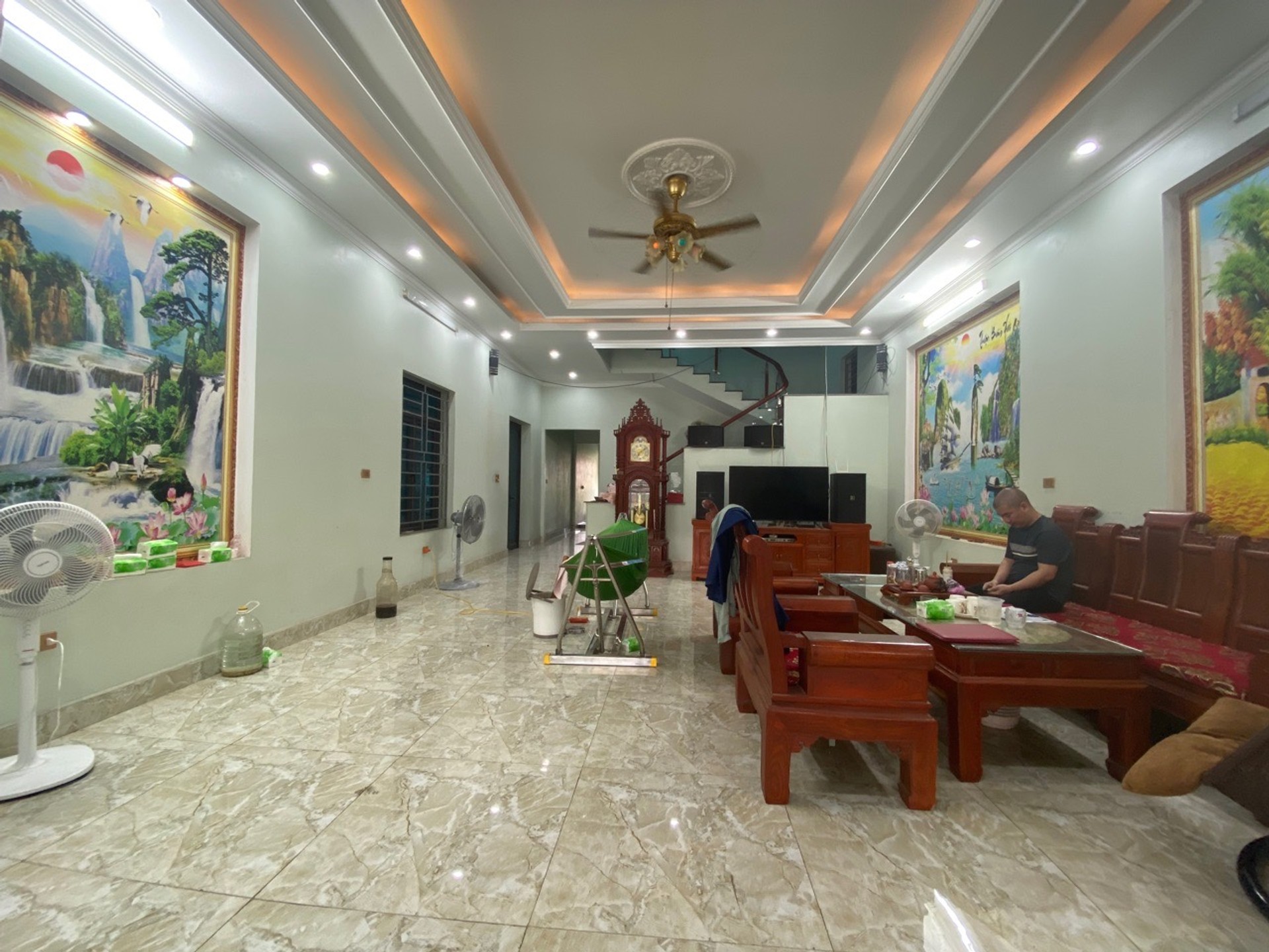 Bán nhà mặt phố trung tâm phố núi, diện tích 270.8m², giá 9.5 tỷ VNĐ