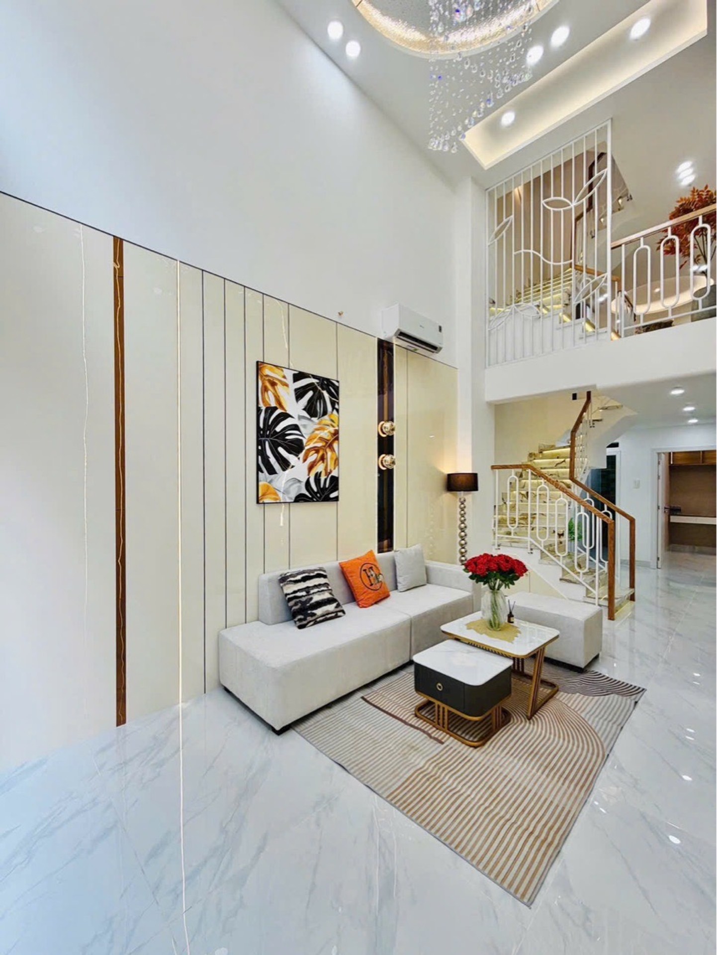 50m2, Bán nhà mới 5 tầng, 4Pn, Nguyễn Văn Nghi, P7 Gò Vấp, 6 Tỷ hơn