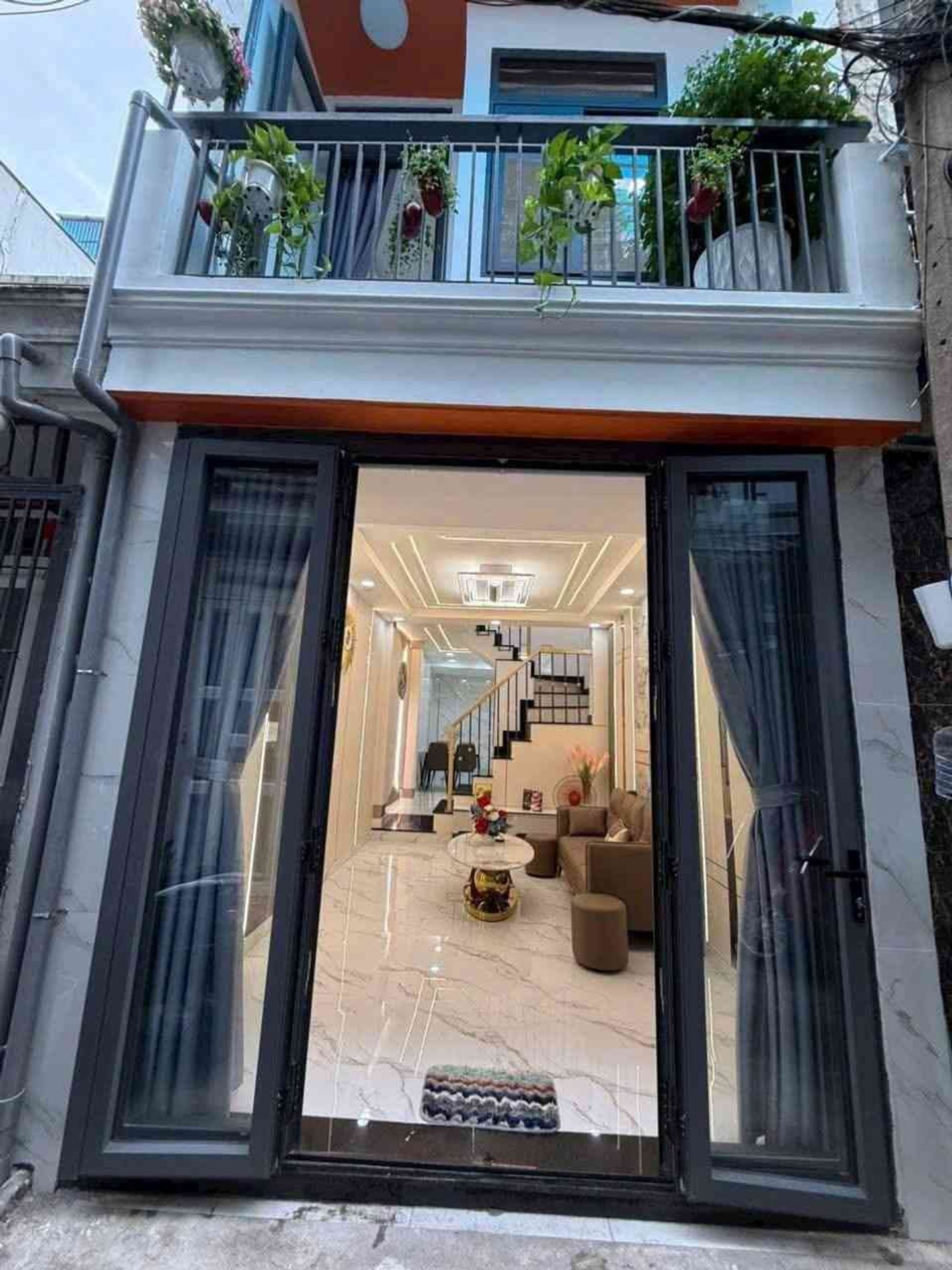 🔥 NHÀ NHỎ XINH – NHỈNH 4 TỶ – HUỲNH VĂN NGHỆ- HẺM XE HƠI 🔥
📐 Diện tích: 3 × 10m