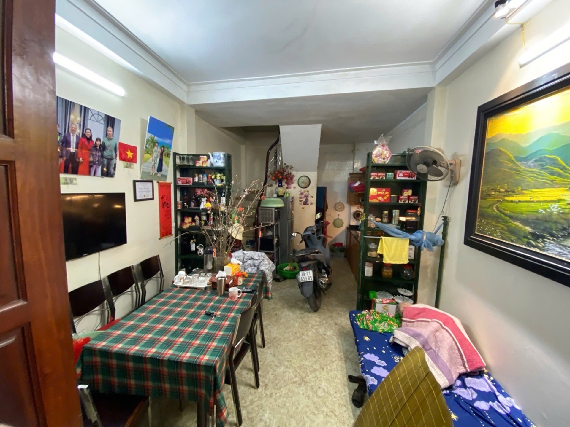 Bán nhà 4 tầng tại Ngọc Thụy, ô tô đỗ cổng, thiết kế hiện đại