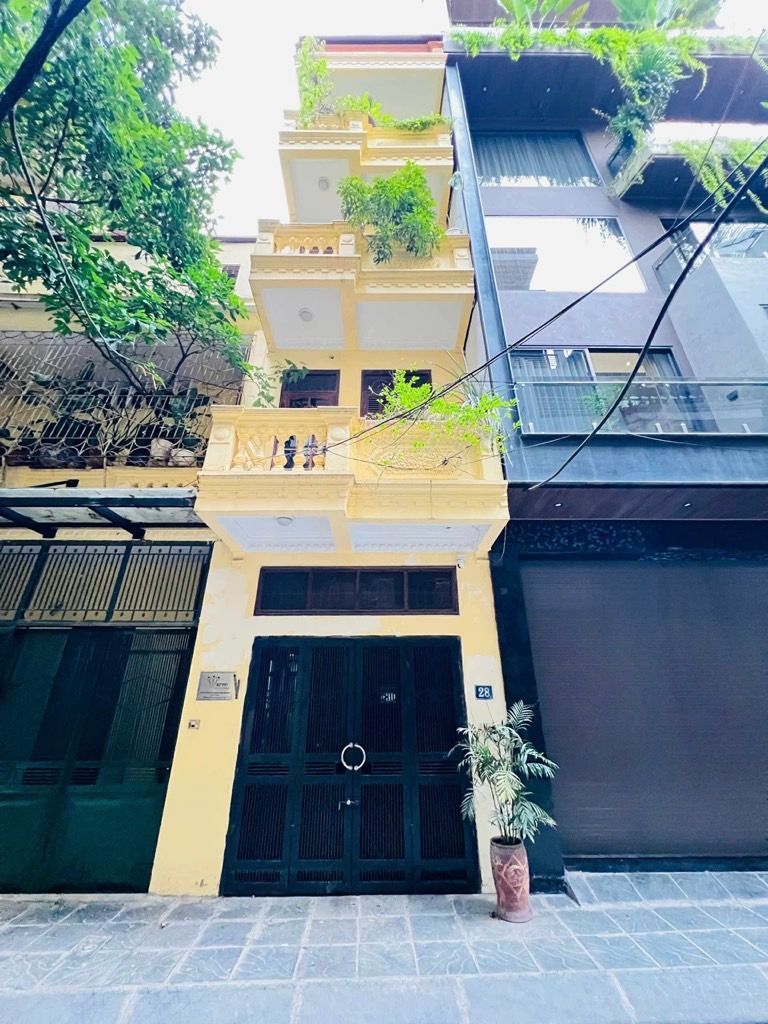PHÂN LÔ OTO TRÁNH KINH DOANH - VỈA HÈ 2 BÊN  SÁT PHỐ - 2 MẶT NGÕ TRƯỚC SAU to Vĩnh diện