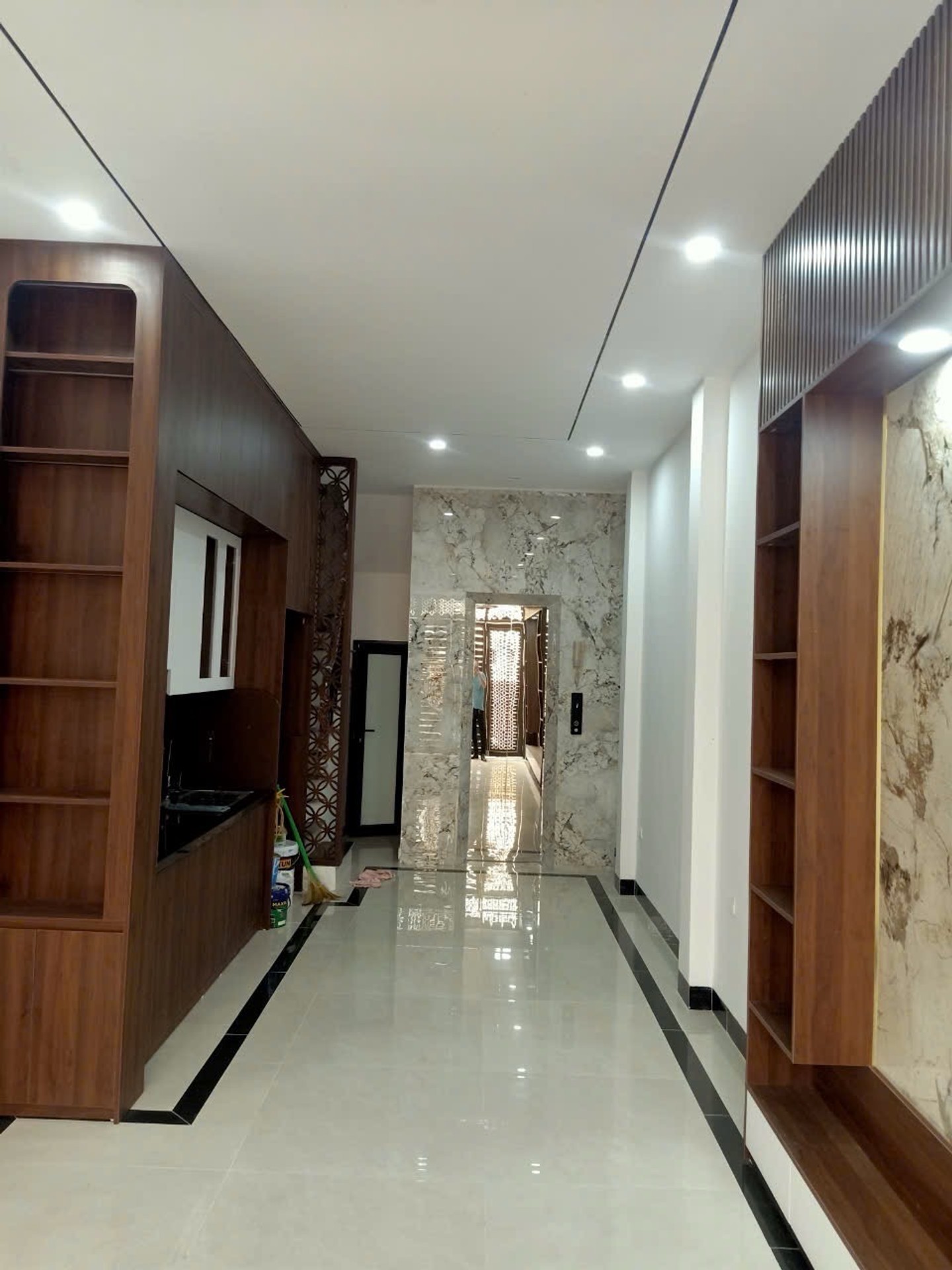 🔥 NHÀ MỚI – 6 TẦNG THANG MÁY - Ô TÔ ĐỖ CỬA – GẦN BÃI GỬI XE – NGÕ THOÁNG - SỔ VUÔNG ĐẸP 💥