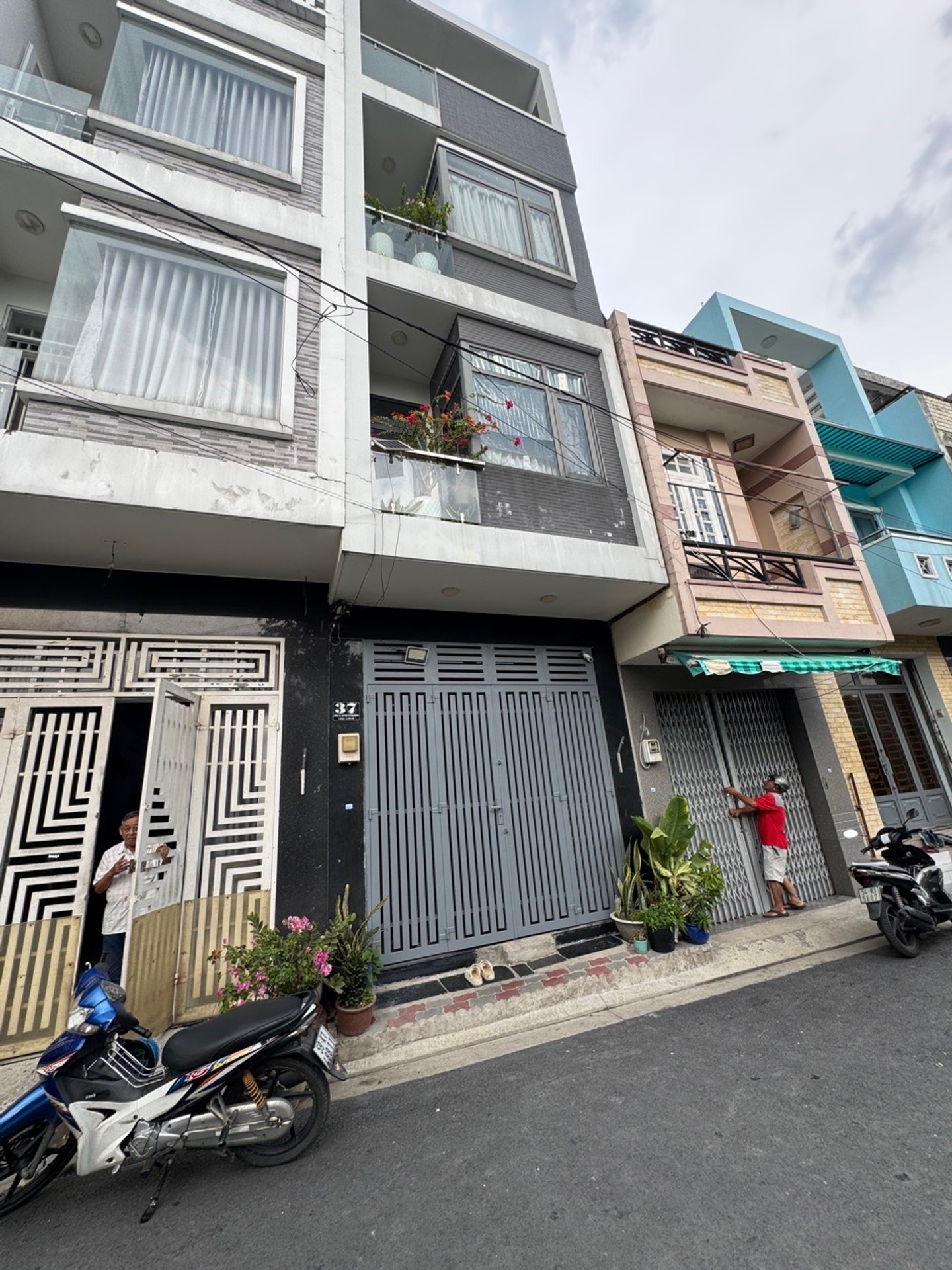 Bán nhà mặt tiền 2 tầng 45m2 tại KDC Khang Điền, Bình Tân