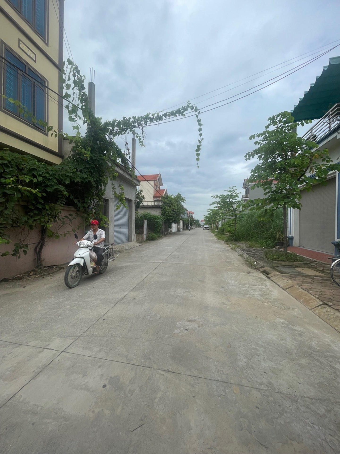 THÔN TRỊNH XÁ - LẠC ĐẠO - HƯNG YÊN