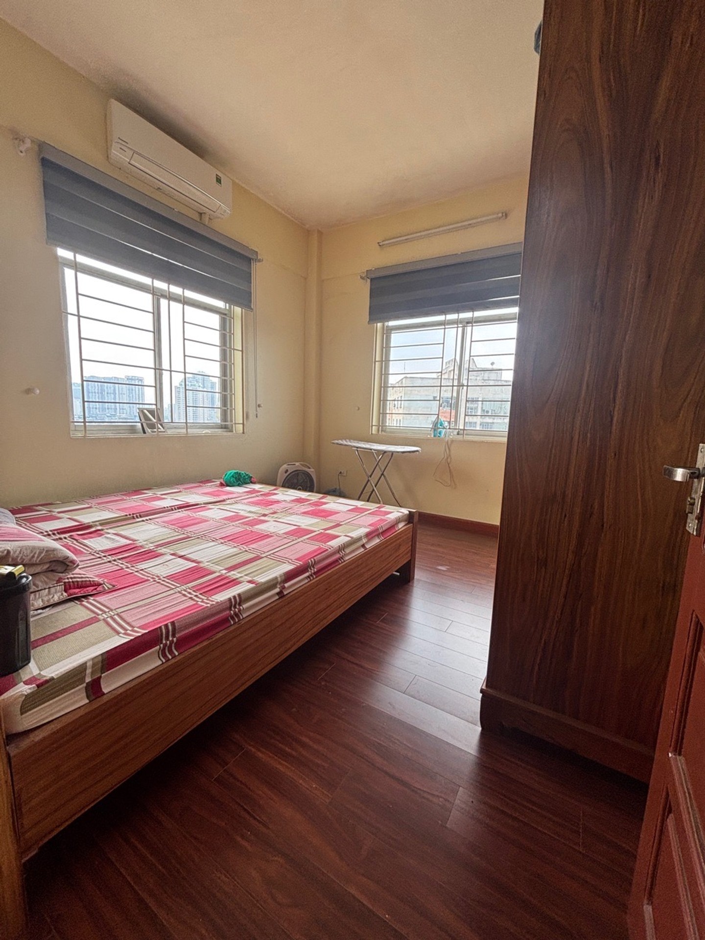 Bán căn hộ 62m2 tầng 12 tại Dịch Vọng Cầu Giấy giá 4.5 tỷ