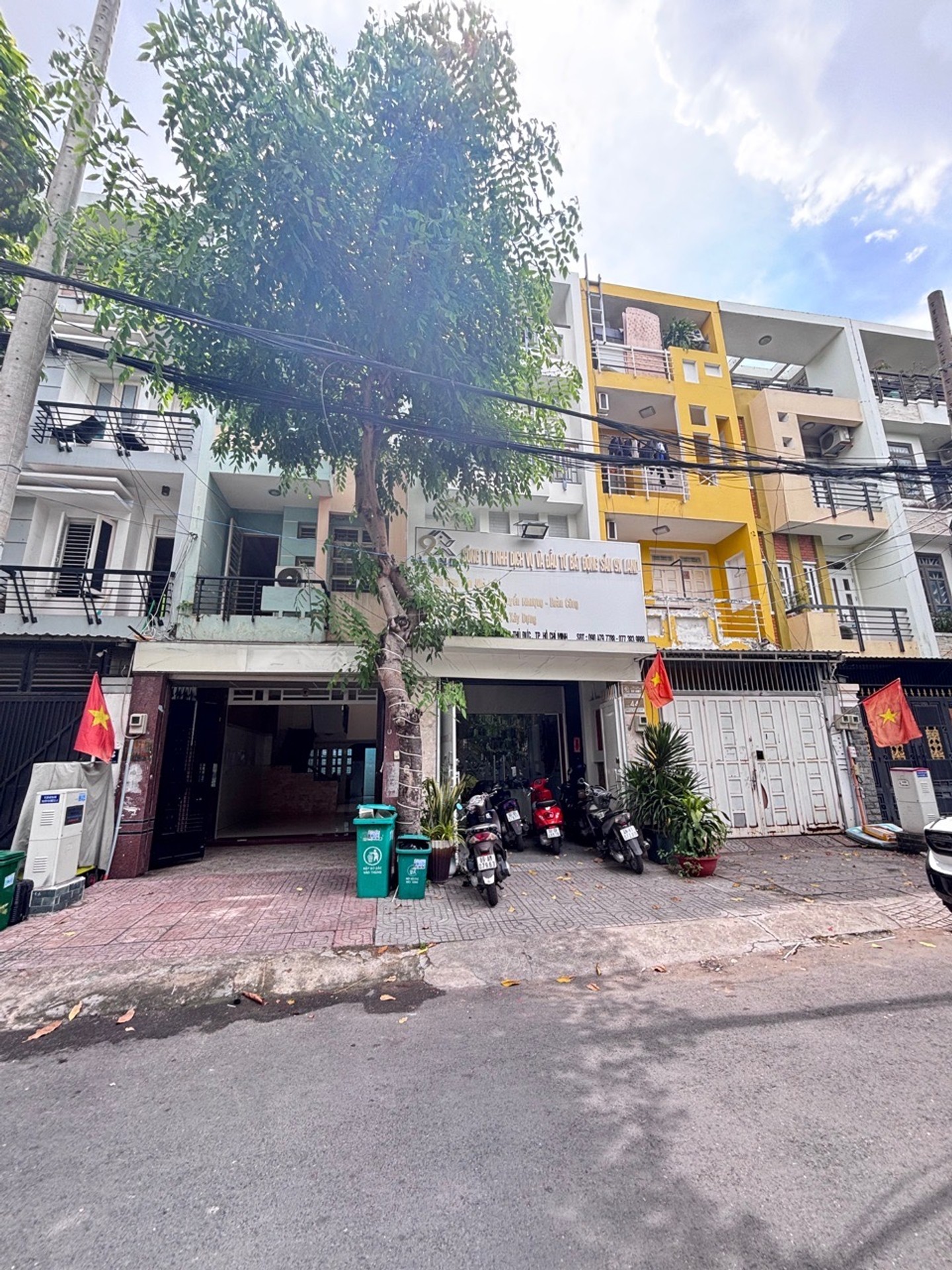 Bán nhà mặt phố 4 tầng 77m² khu HimLam Linh Chiểu, vị trí gần công viên và UBND Phường