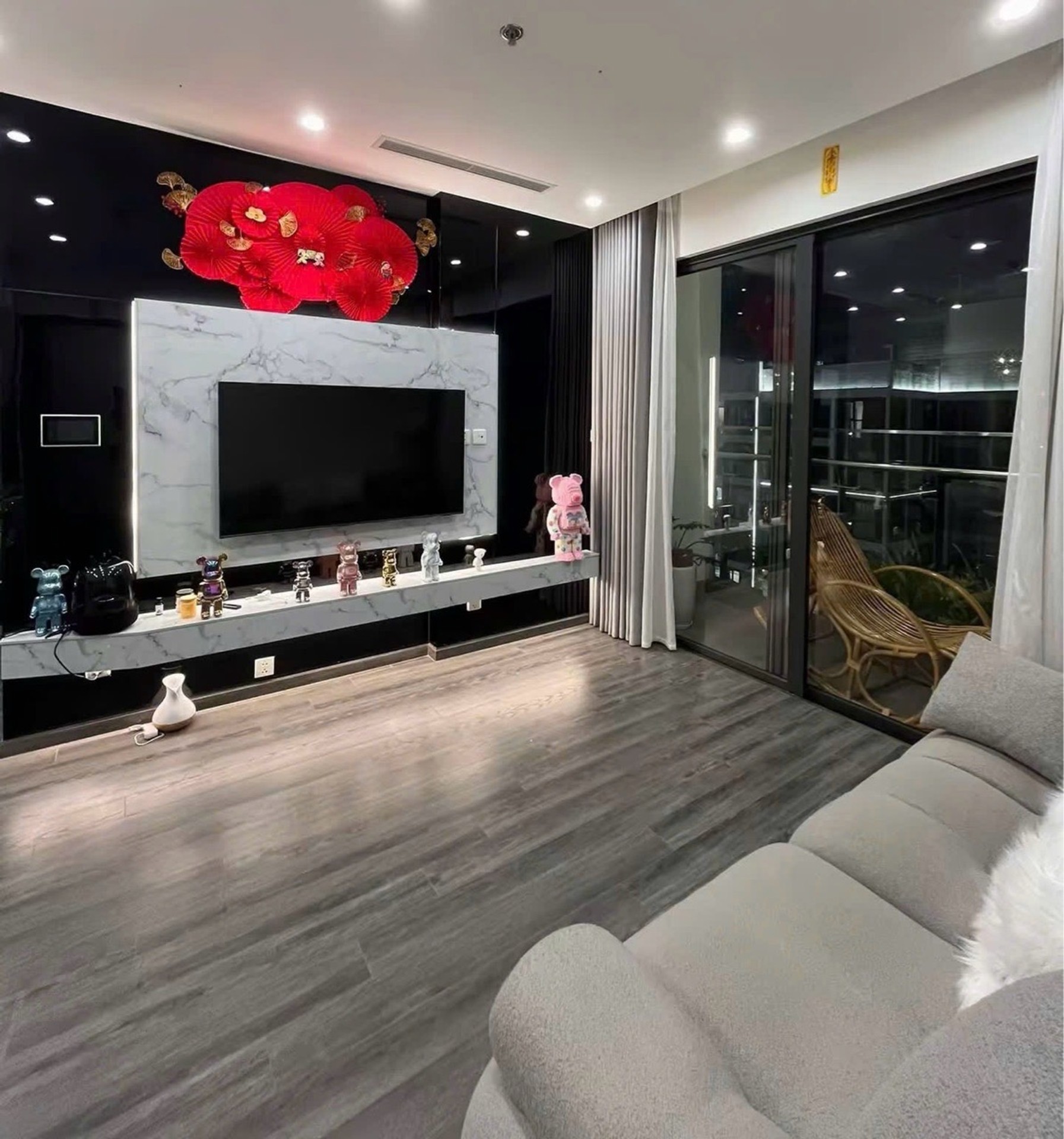 Bán căn hộ 2 phòng ngủ tại chung cư cao cấp Vinhomes Smart City, diện tích 65.4m2