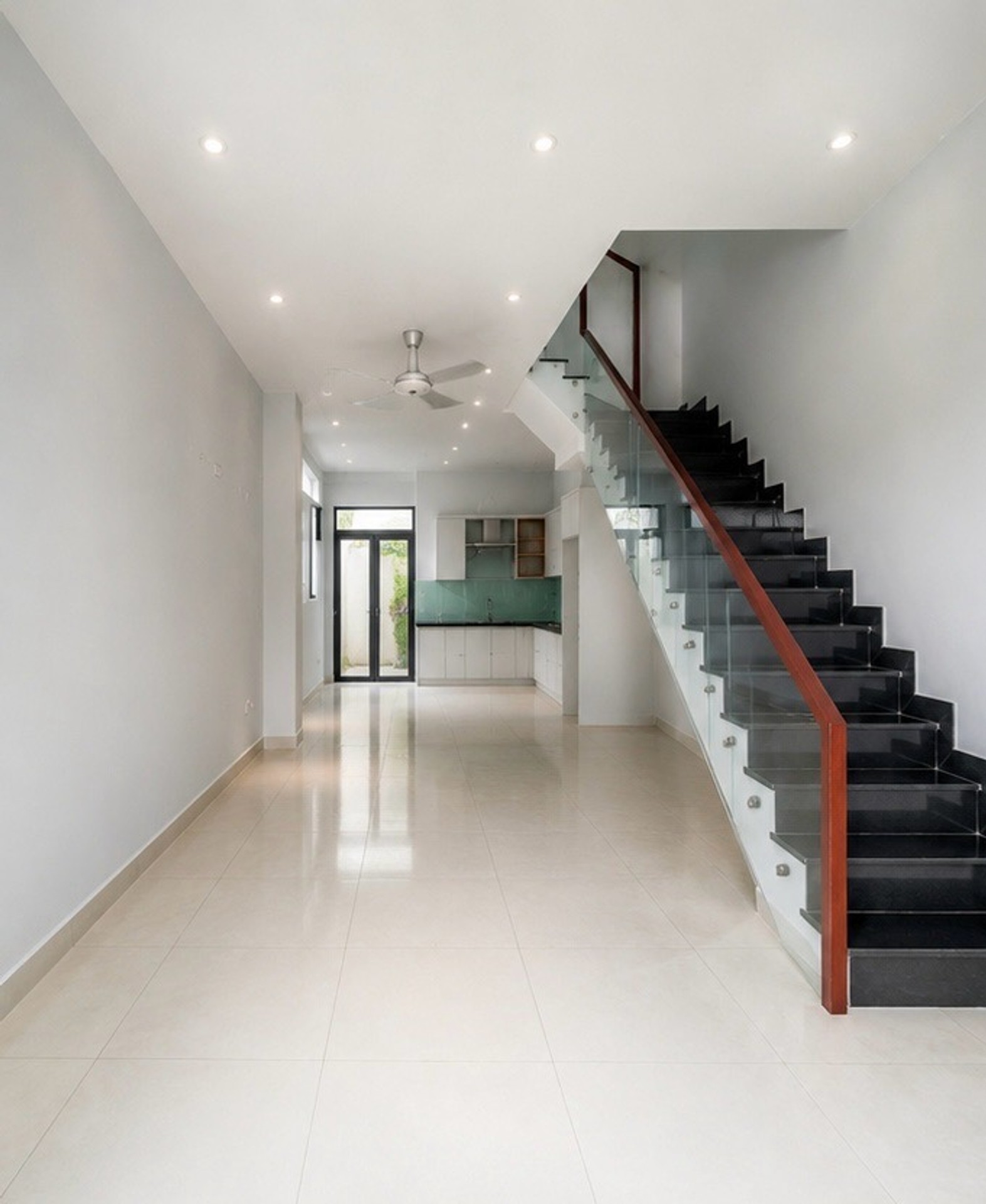 🔥 NHÀ ĐẸP GẦN CHỢ HIỆP BÌNH – 74,9M² – 3 TẦNG – DÒNG TIỀN 15TR/THÁNG , CHỈ 6.95 TỶ.