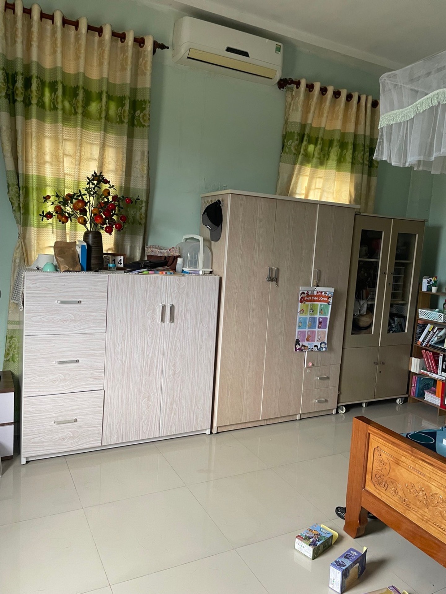 Bán nhà mặt phố lô góc 4 tầng, Bùi Tá Hán, diện tích 89m²giá 16.6 tỷ
