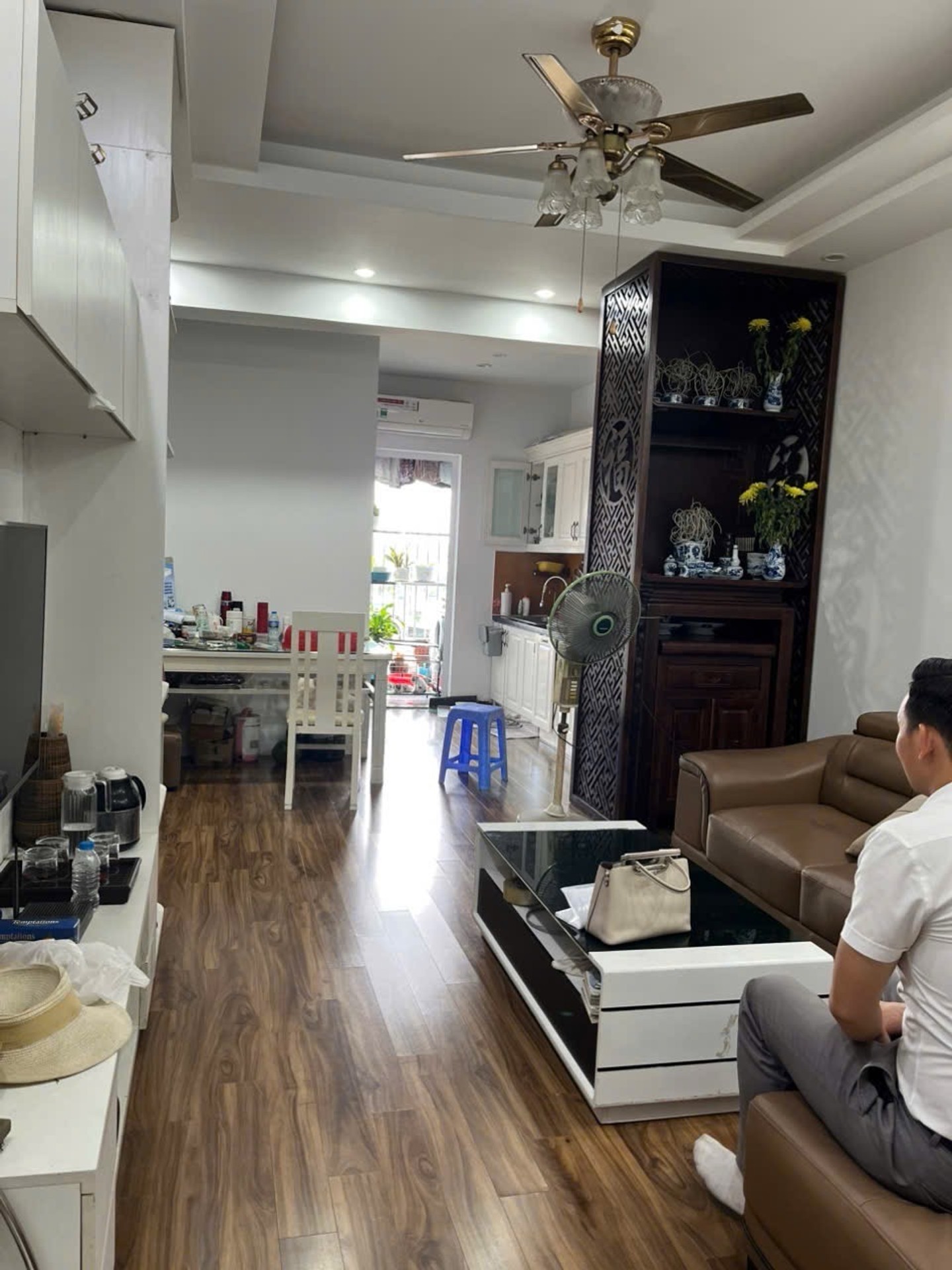 - Căn hộ chung cư 3 phòng ngủ tại Thịnh Liệt, lô góc 3 mặt thoáng