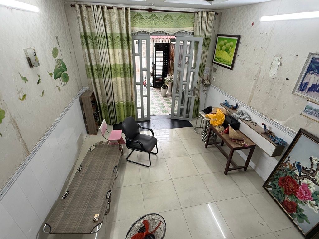 Nhà 4 tầng gần 120m2 khu Bàu Cát giá 12.8 tỷ