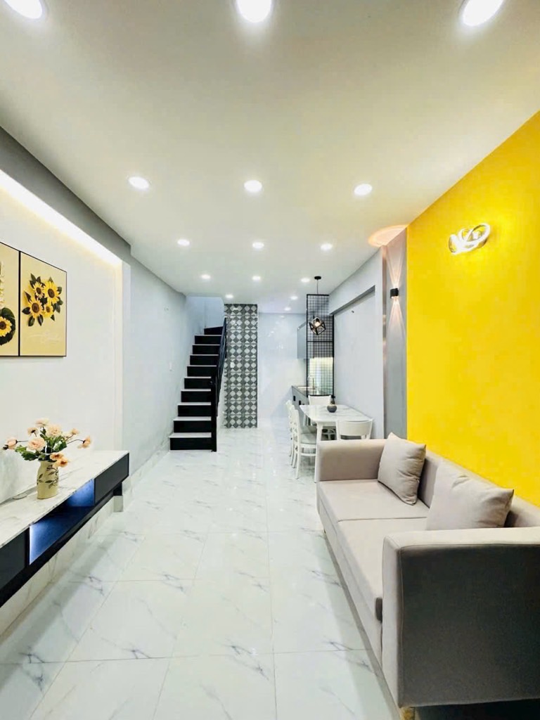 Nhà 2 tầng nhỏ gọn tại âu cơ,Tân Phú giá 2.85 tỷ