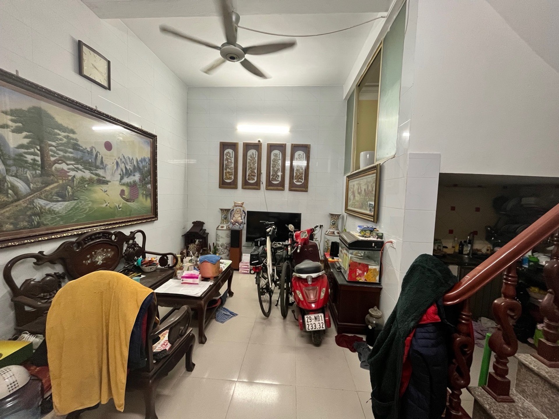 Nhà rộng mặt ngõ Hồng Mai, giá hời đón đầu phố