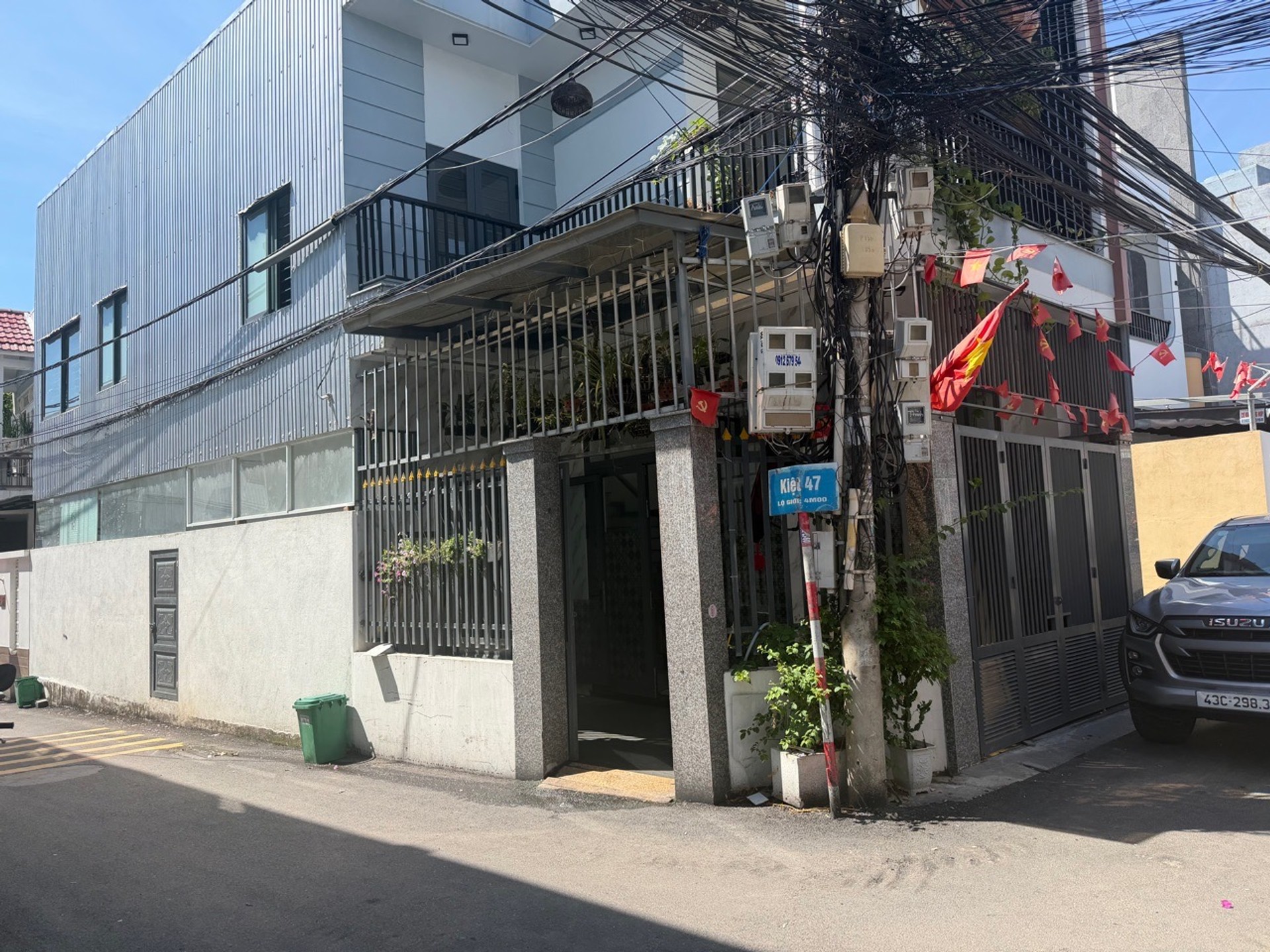 Bán nhà lô góc 2 mặt tiền Trần Đình Nam, 5 phòng ngủ