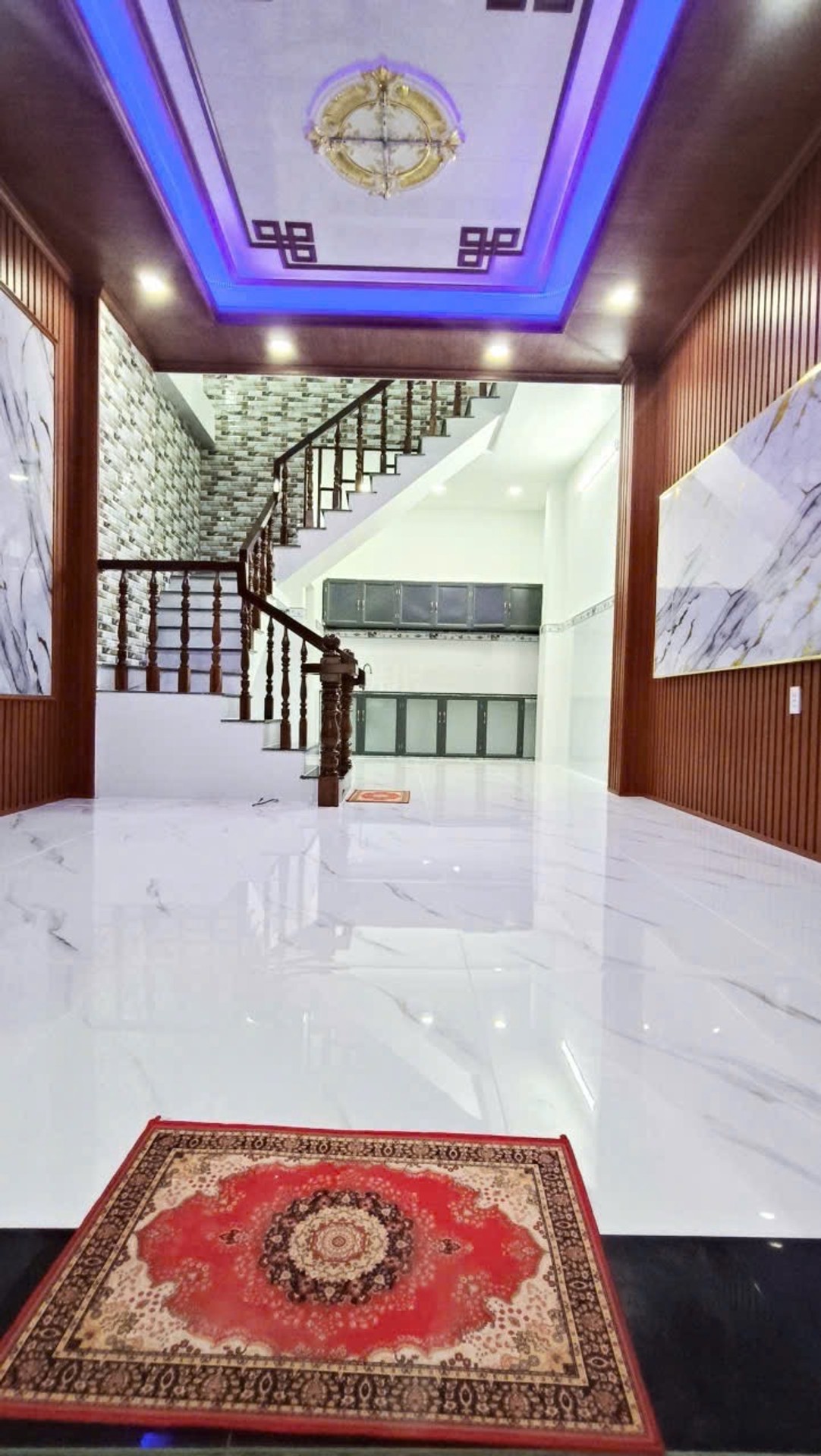 Nhà 3 tầng 40m2 hẻm xe hơi, gần chợ Thạch Đà giảm giá còn 5.9 tỷ
