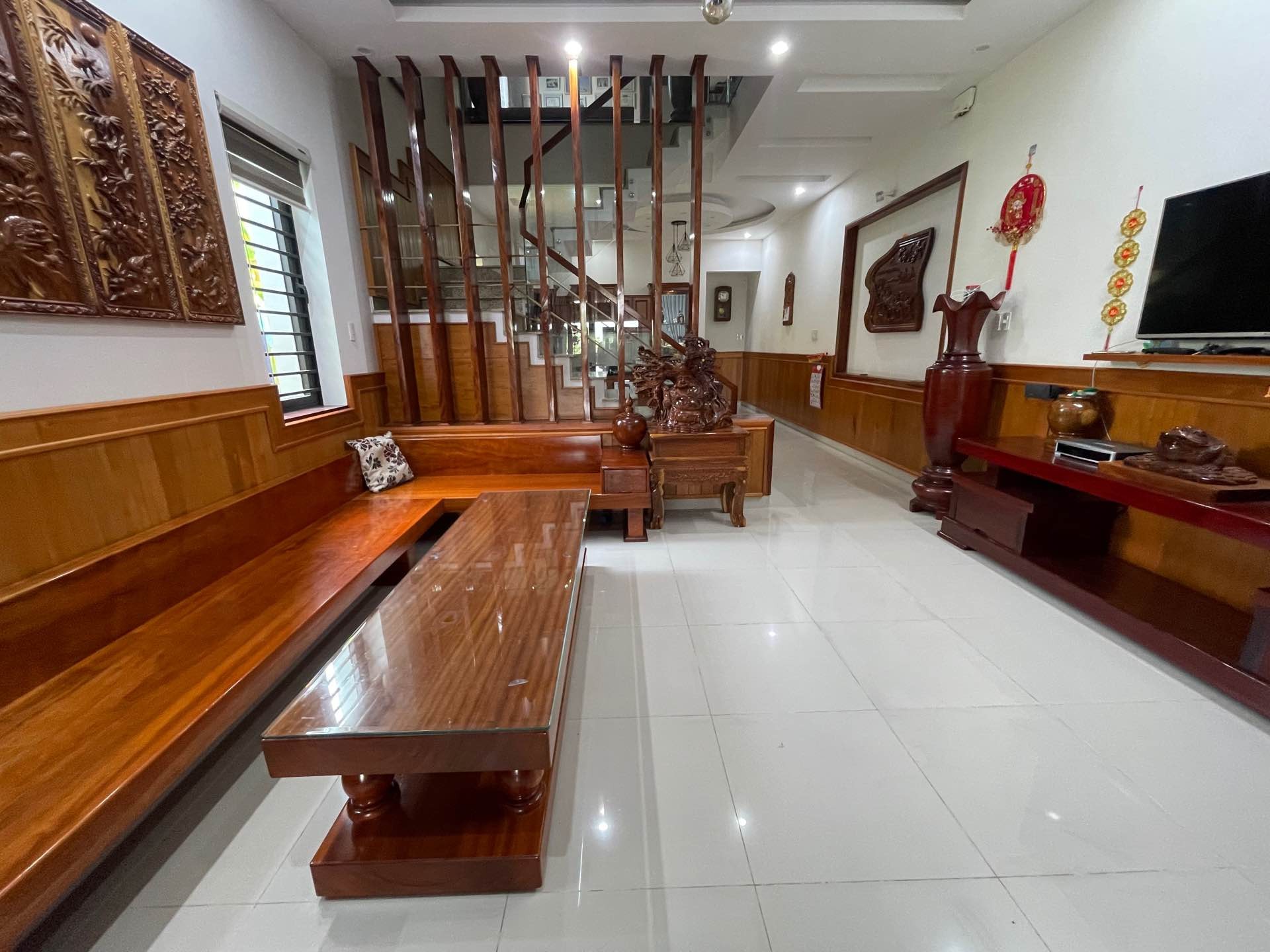 Bán nhà mặt phố 2 tầng tại Hòa Xuân, diện tích 289 m2