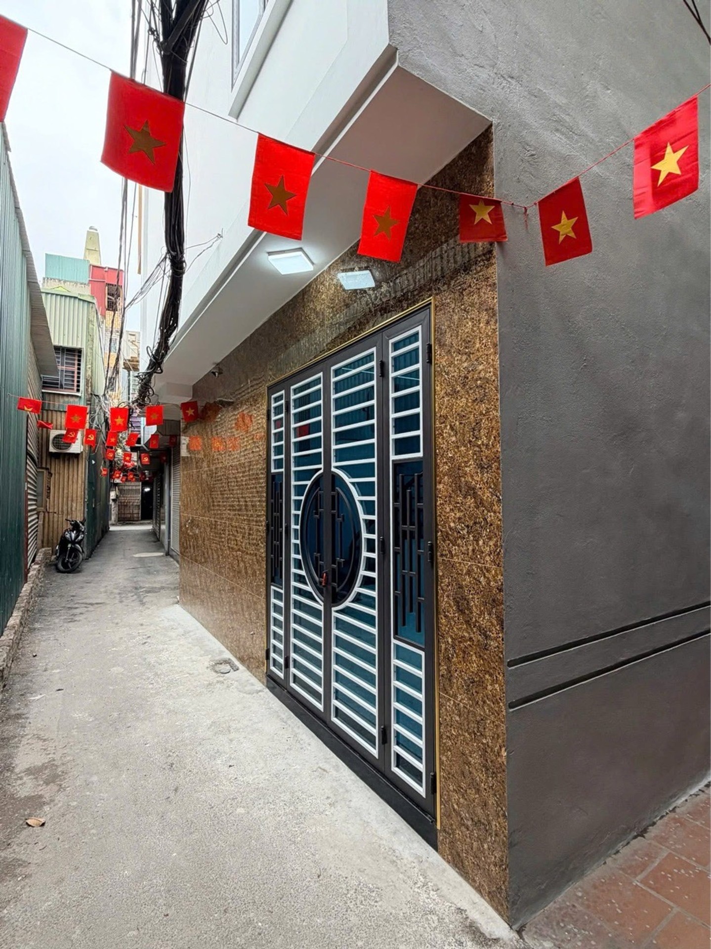 Cơ Hội Sở Hữu Nhà Lô Góc Thoáng Sáng Trung Tâm Thanh Xuân