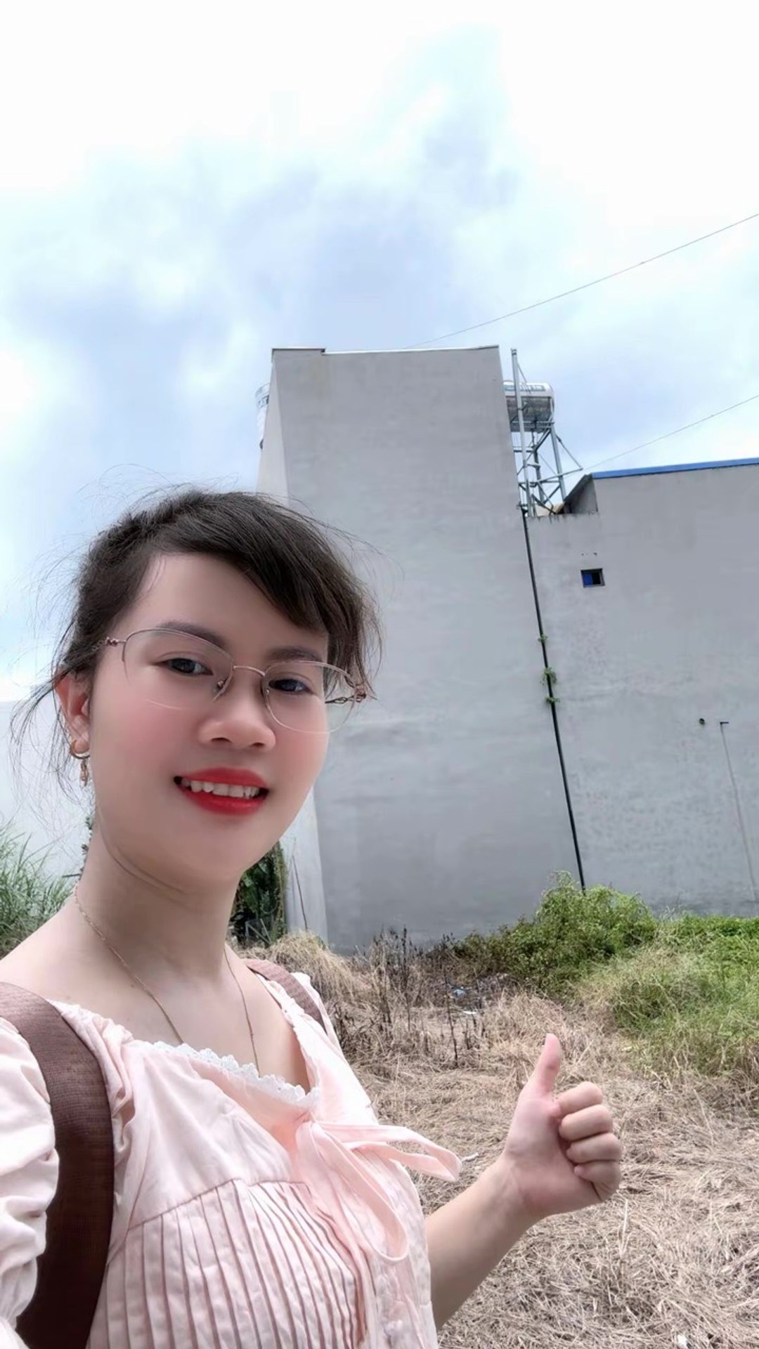 Chủ Nhiệt Bán Có Thương Lượng Cho Khách Thiện Chí