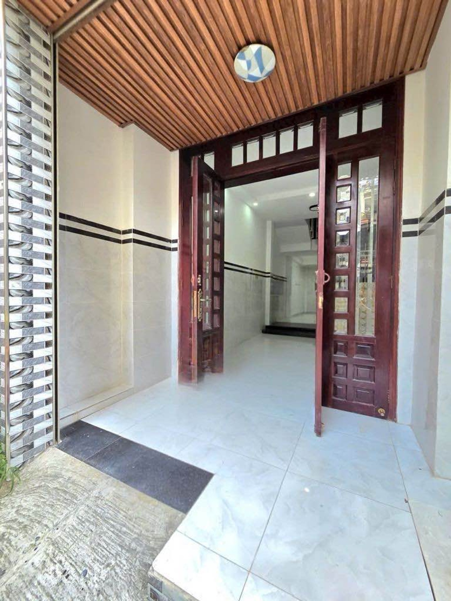 Bán nhà riêng 4 tầng tại phường Thích Quảng Đức, diện tích 33 m2, giá 6.75 tỷ đồng