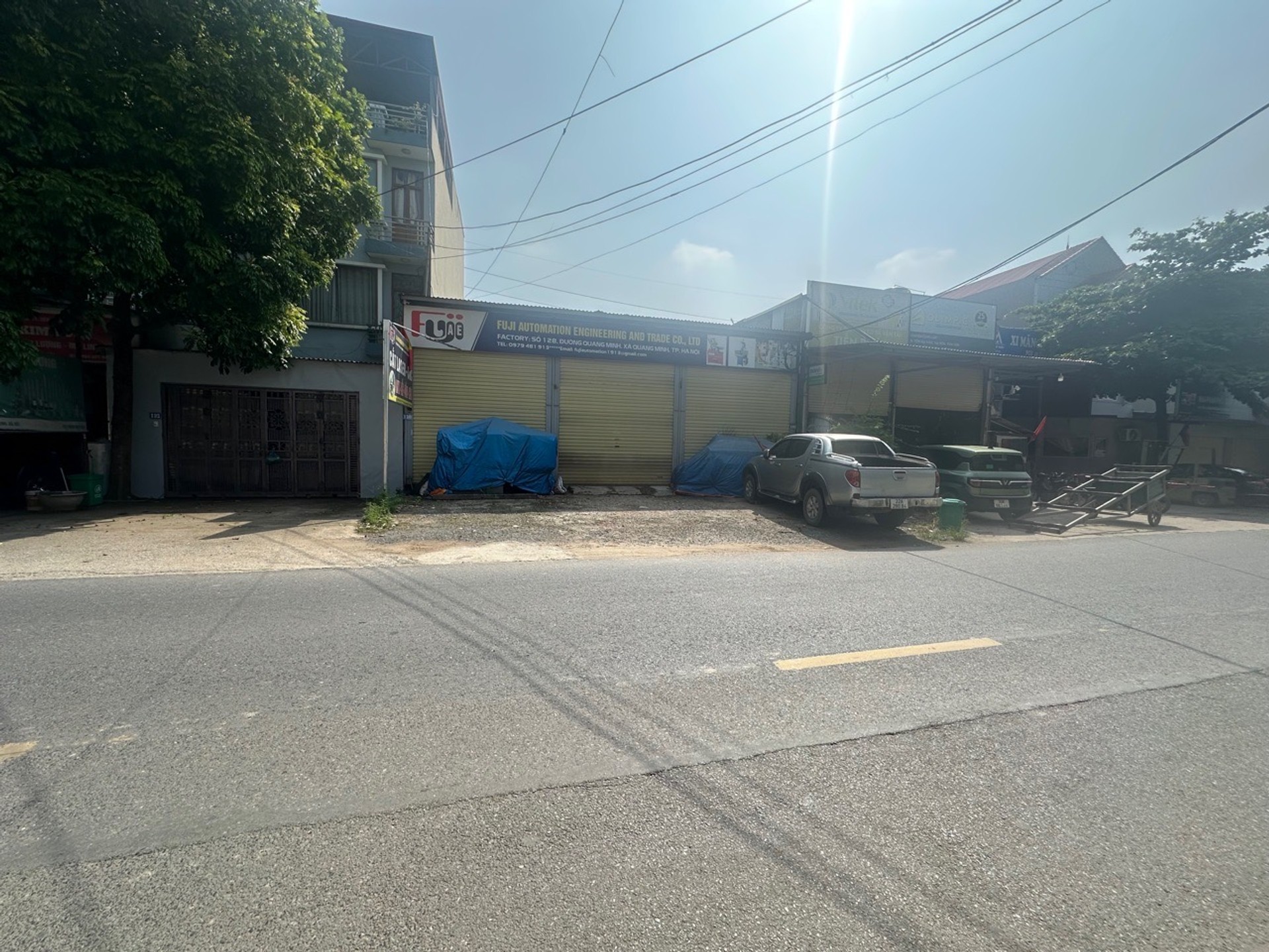 Bán đất mặt phố Quang Minh 100m2 hướng Nam, phù hợp kinh doanh và xây văn phòng