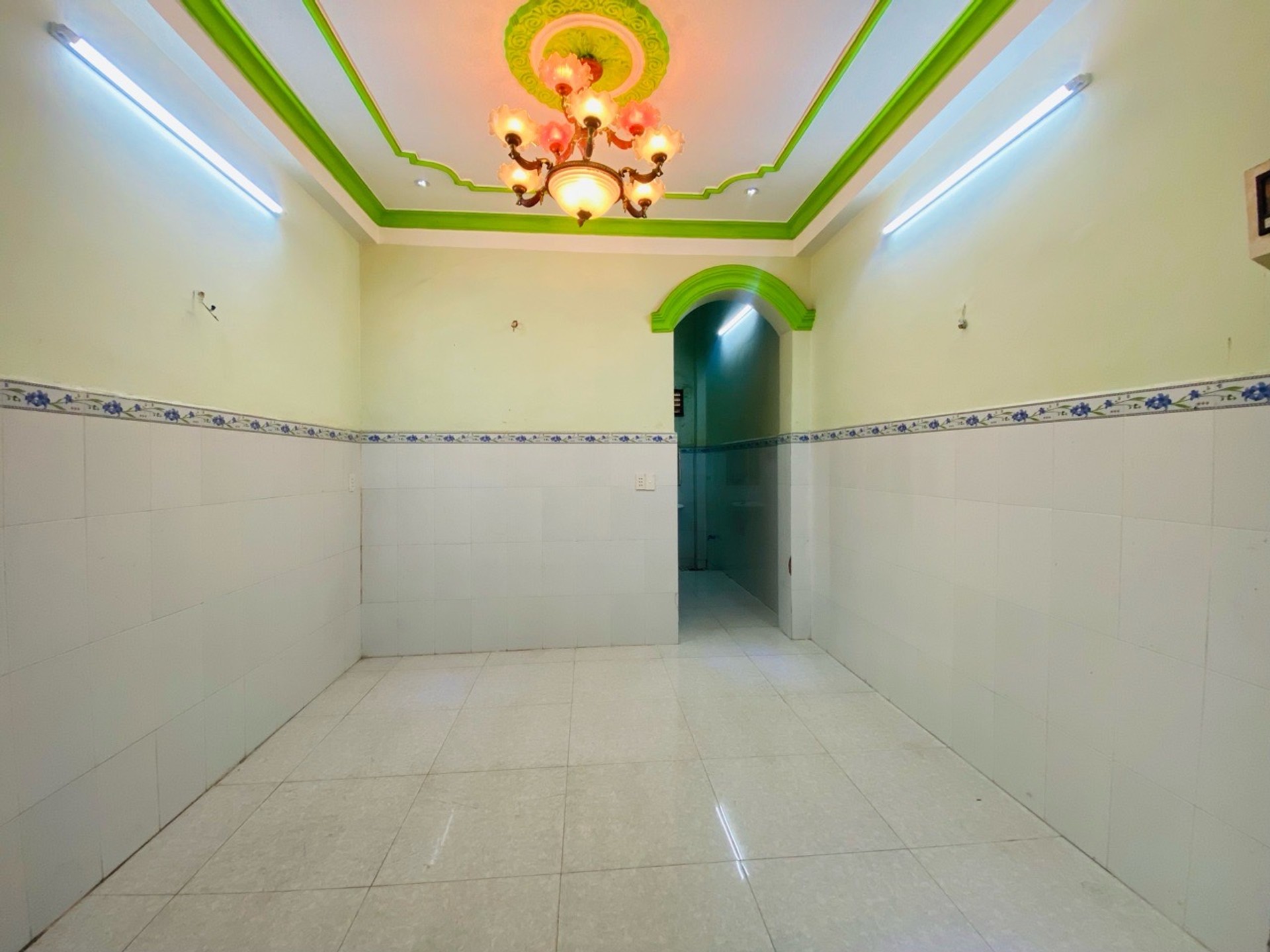 Bán nhà 3 tầng 3 phòng ngủ tại Thống Nhất, giá 4.7 tỷ