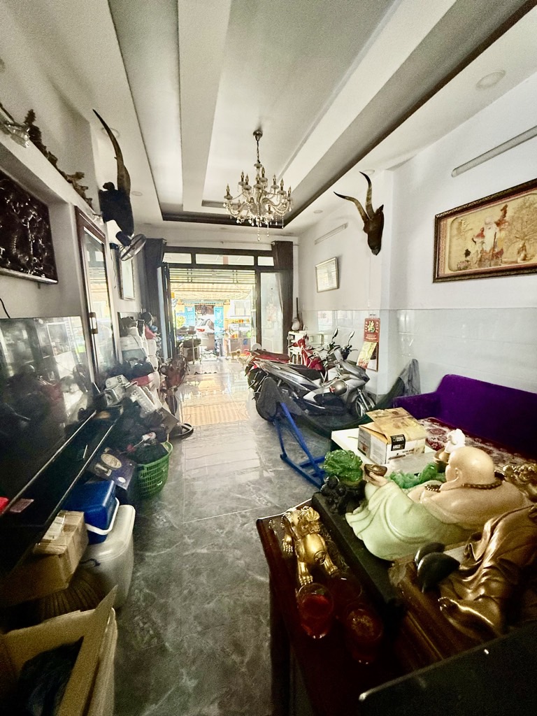 Nhà mặt phố 4 tầng khu Bình Phú Quận 6, diện tích 69.3m², phù hợp kinh doanh