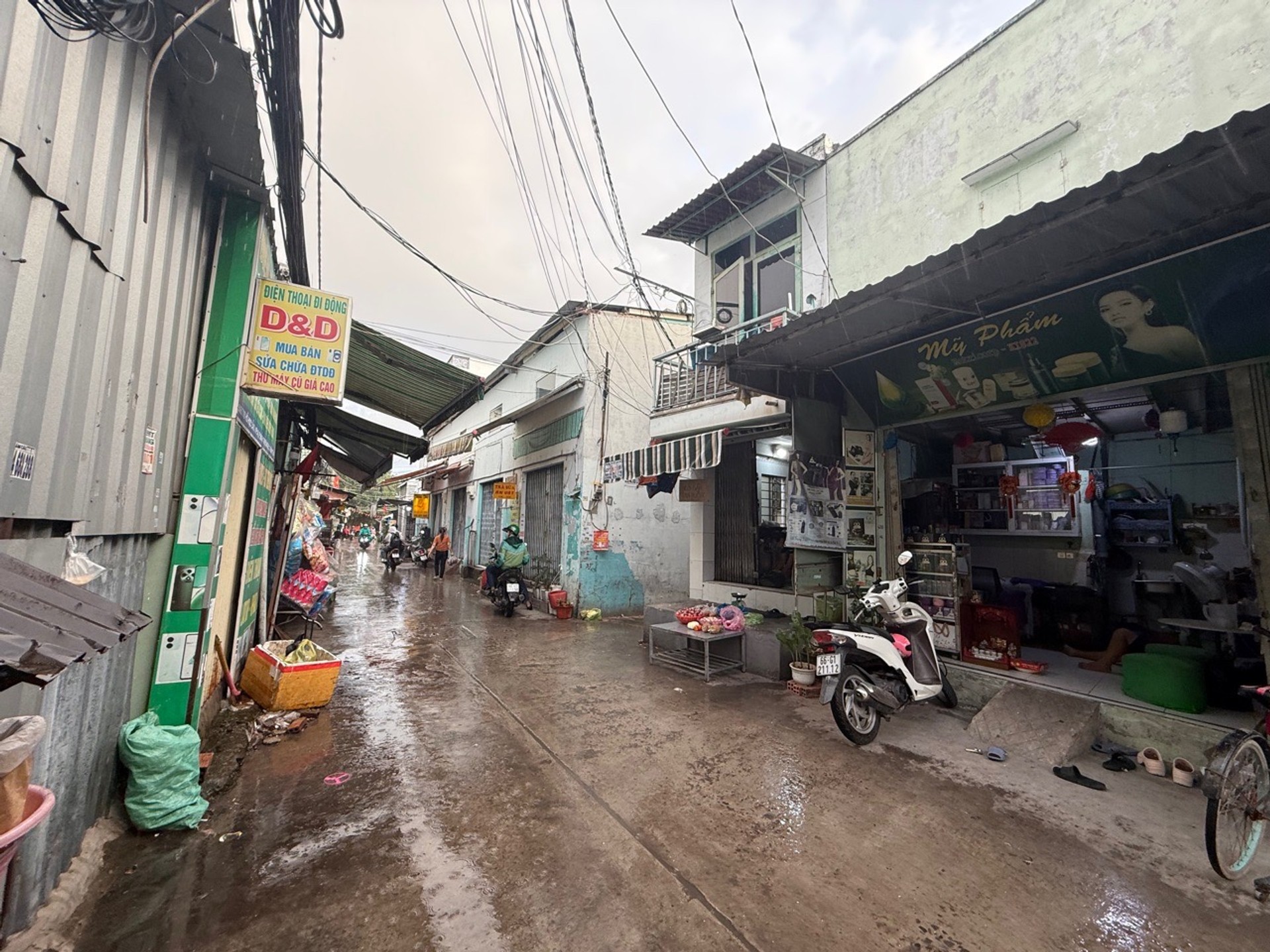 Bán nhà Hồ Học Lãm, Bình Tân hẻm xe hơi thông dt 5.3x21m2, 6 phòng cho thuê, giá 6,7 tỷ
